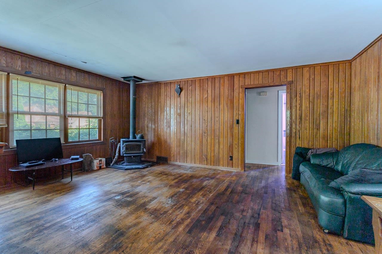 205 YAWKEY AVENUE, Rothschild, Wisconsin 54474, 3 Bedrooms Bedrooms, ,2 BathroomsBathrooms,Residential,For Sale,205 YAWKEY AVENUE,22604092