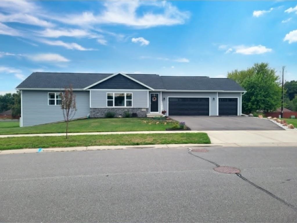 8506 HINNER SPRINGS DRIVE, Weston, Wisconsin 54476, 4 Bedrooms Bedrooms, ,3 BathroomsBathrooms,Residential,For Sale,8506 HINNER SPRINGS DRIVE,22604112