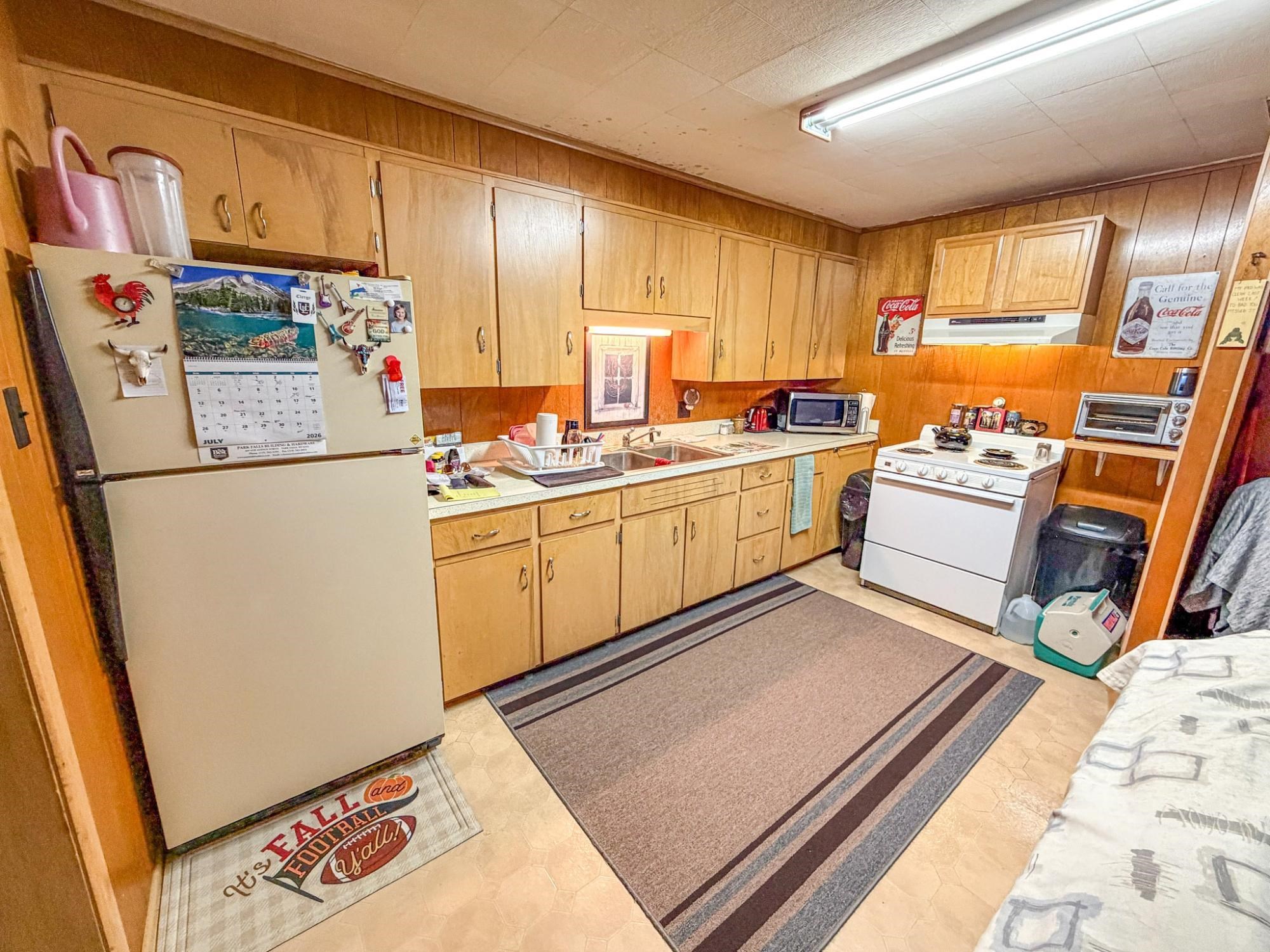1428 4TH AVENUE SOUTH, Park Falls, Wisconsin 54552, 5 Bedrooms Bedrooms, ,4 BathroomsBathrooms,Residential,For Sale,1428 4TH AVENUE SOUTH,22604113