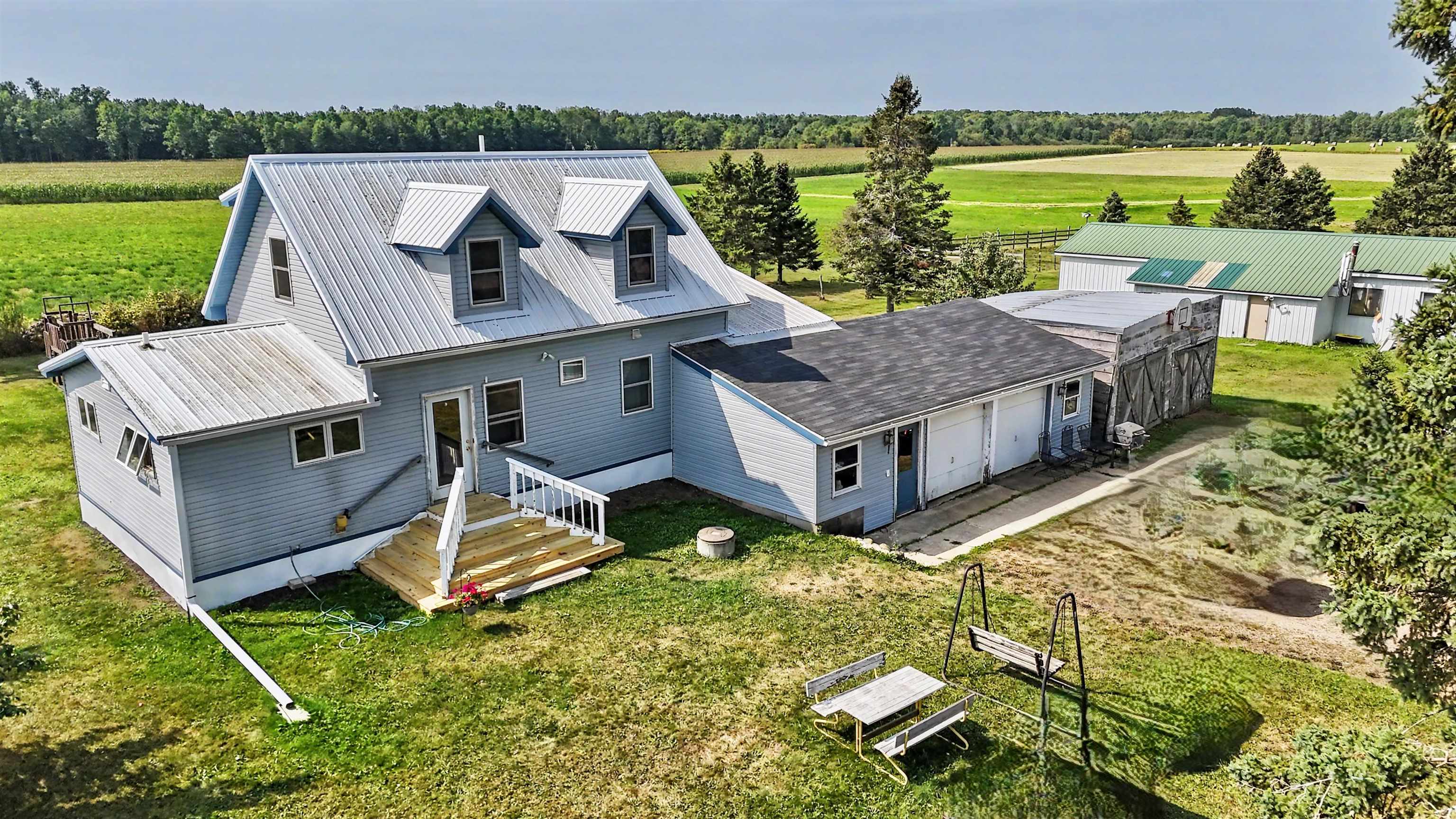 W107 1ST AVENUE, Gleason, Wisconsin 54435, 3 Bedrooms Bedrooms, ,2 BathroomsBathrooms,Residential,For Sale,W107 1ST AVENUE,22604115