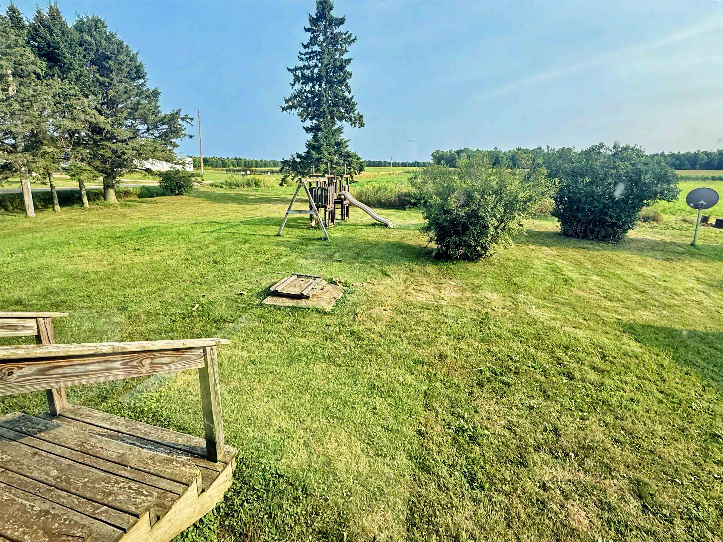 W107 1ST AVENUE, Gleason, Wisconsin 54435, 3 Bedrooms Bedrooms, ,2 BathroomsBathrooms,Residential,For Sale,W107 1ST AVENUE,22604115