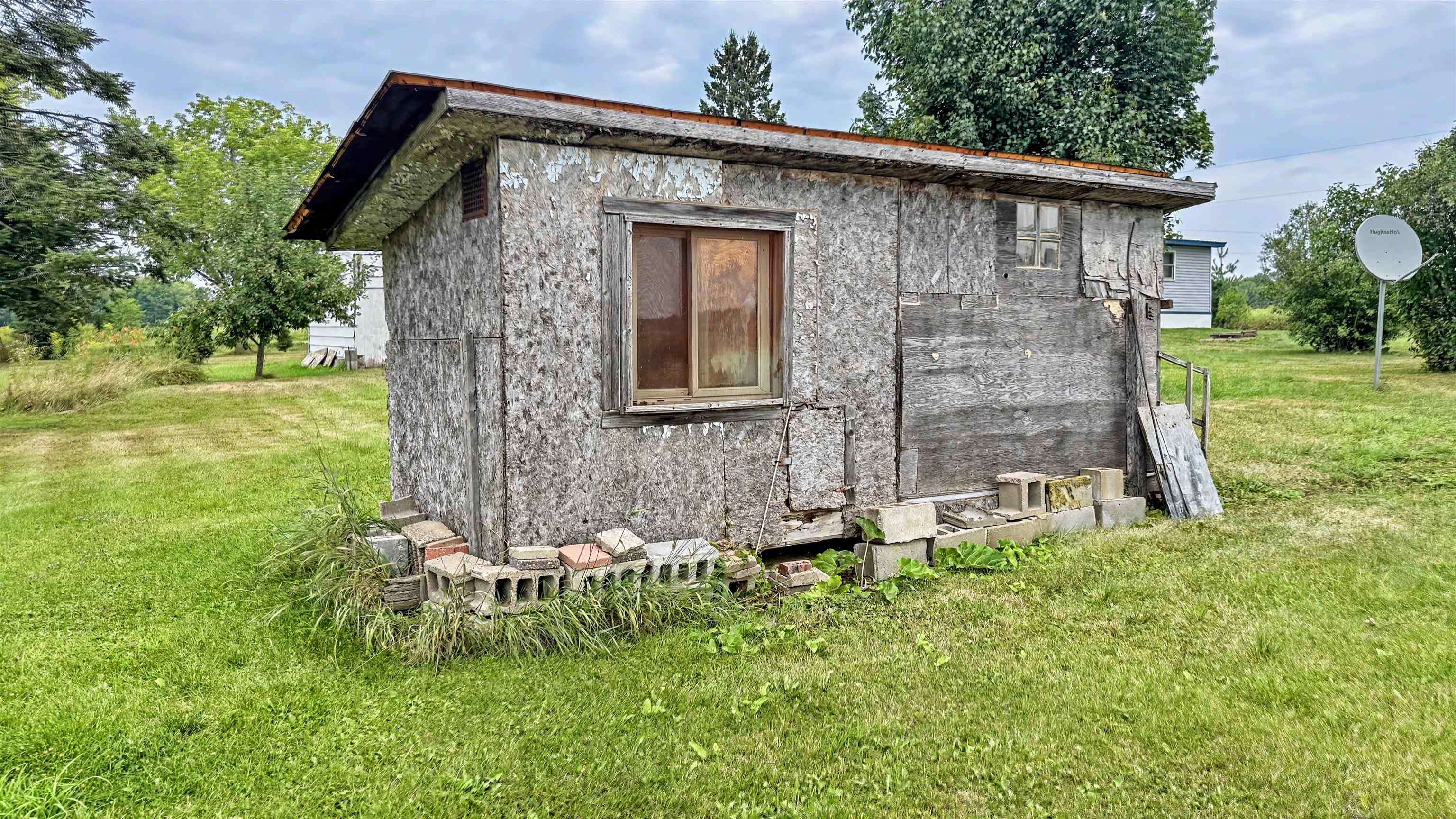 W107 1ST AVENUE, Gleason, Wisconsin 54435, 3 Bedrooms Bedrooms, ,2 BathroomsBathrooms,Residential,For Sale,W107 1ST AVENUE,22604115