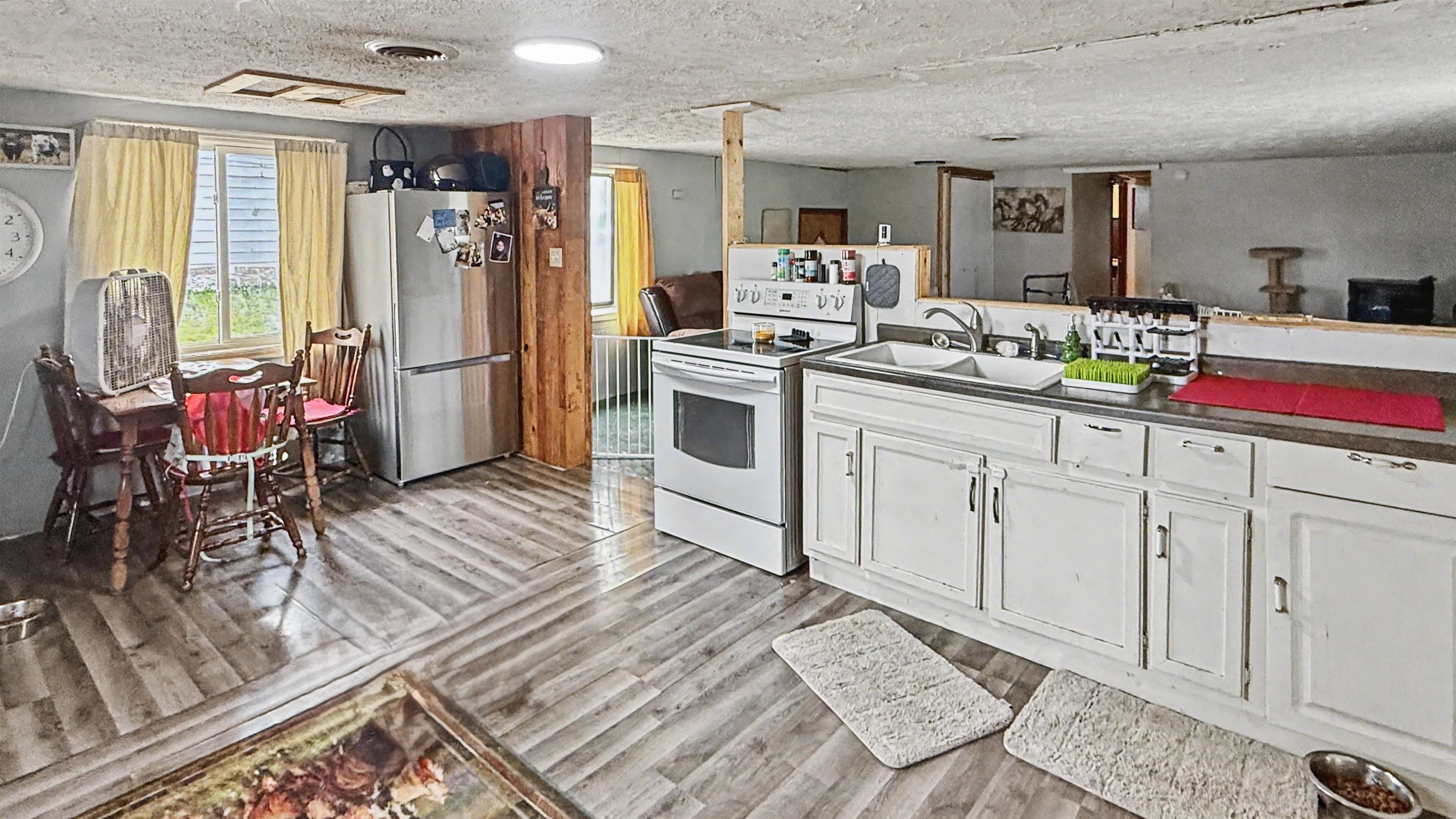 W107 1ST AVENUE, Gleason, Wisconsin 54435, 3 Bedrooms Bedrooms, ,2 BathroomsBathrooms,Residential,For Sale,W107 1ST AVENUE,22604115