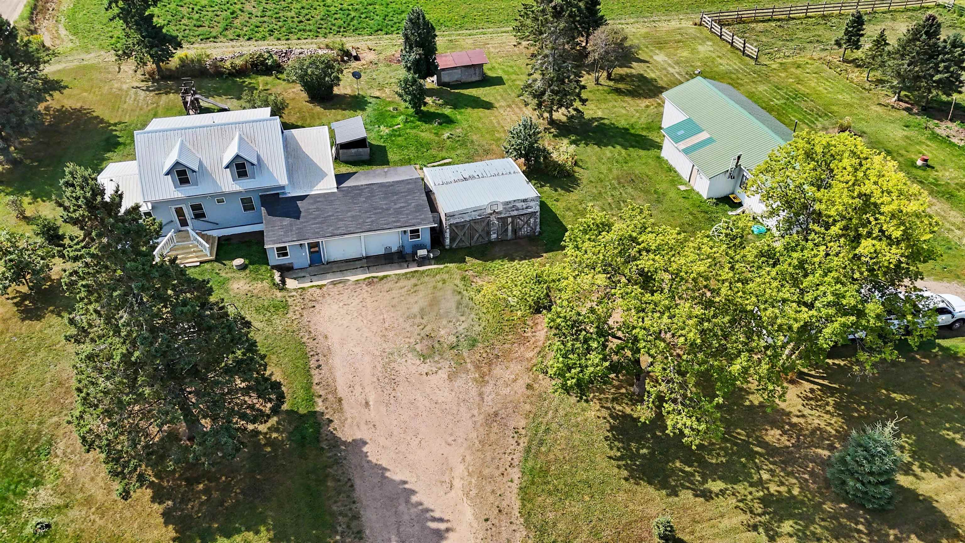 W107 1ST AVENUE, Gleason, Wisconsin 54435, 3 Bedrooms Bedrooms, ,2 BathroomsBathrooms,Residential,For Sale,W107 1ST AVENUE,22604115