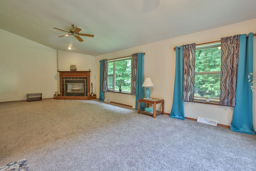 1073 OAK ROAD, Kronenwetter, Wisconsin 54455, 3 Bedrooms Bedrooms, ,2 BathroomsBathrooms,Residential,For Sale,1073 OAK ROAD,22604116