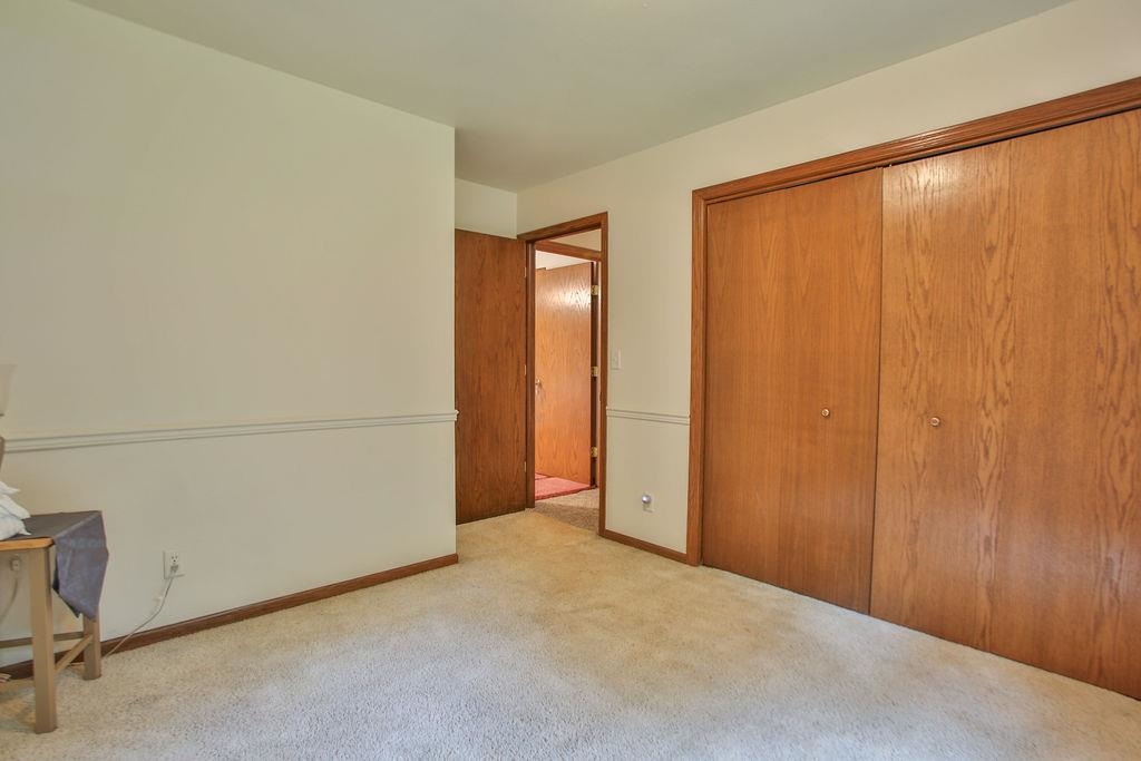 1073 OAK ROAD, Kronenwetter, Wisconsin 54455, 3 Bedrooms Bedrooms, ,2 BathroomsBathrooms,Residential,For Sale,1073 OAK ROAD,22604116