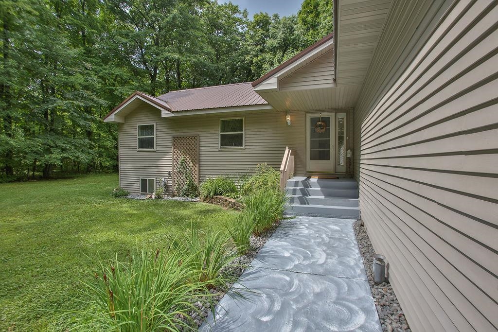 1073 OAK ROAD, Kronenwetter, Wisconsin 54455, 3 Bedrooms Bedrooms, ,2 BathroomsBathrooms,Residential,For Sale,1073 OAK ROAD,22604116