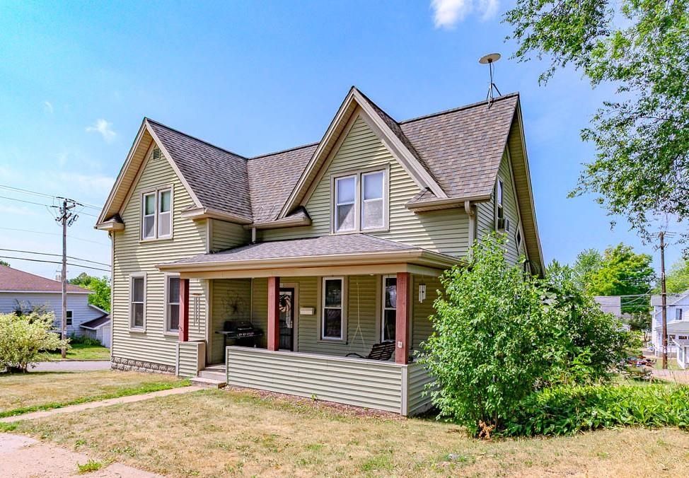 400 N GENESEE STREET, Merrill, Wisconsin 54487, 3 Bedrooms Bedrooms, ,2 BathroomsBathrooms,Residential,For Sale,400 N GENESEE STREET,22604119