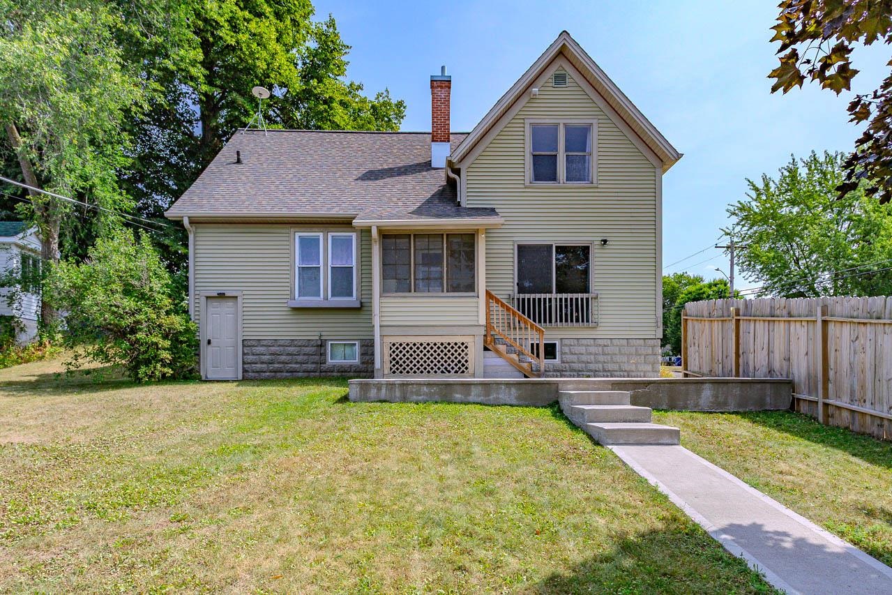 400 N GENESEE STREET, Merrill, Wisconsin 54487, 3 Bedrooms Bedrooms, ,2 BathroomsBathrooms,Residential,For Sale,400 N GENESEE STREET,22604119
