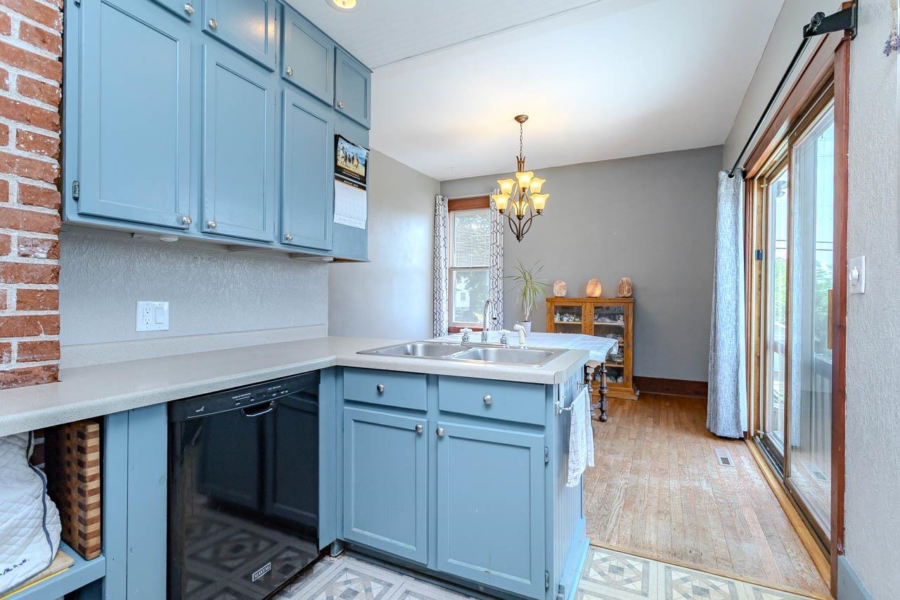 400 N GENESEE STREET, Merrill, Wisconsin 54487, 3 Bedrooms Bedrooms, ,2 BathroomsBathrooms,Residential,For Sale,400 N GENESEE STREET,22604119