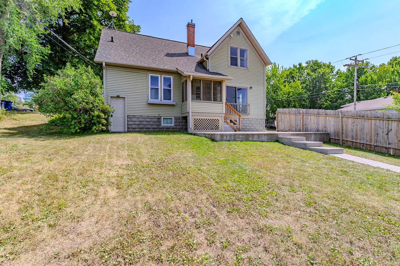 400 N GENESEE STREET, Merrill, Wisconsin 54487, 3 Bedrooms Bedrooms, ,2 BathroomsBathrooms,Residential,For Sale,400 N GENESEE STREET,22604119