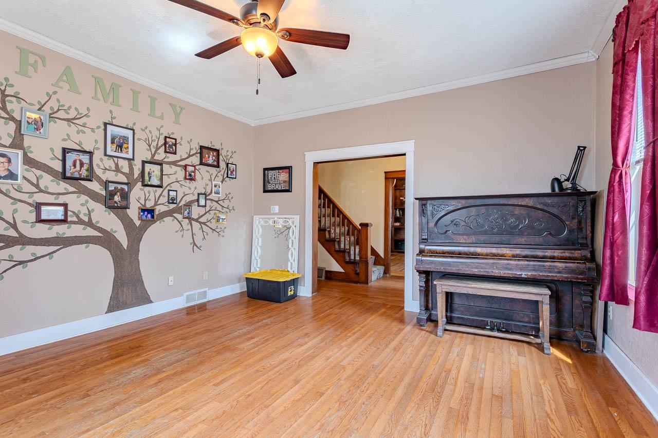 400 N GENESEE STREET, Merrill, Wisconsin 54487, 3 Bedrooms Bedrooms, ,2 BathroomsBathrooms,Residential,For Sale,400 N GENESEE STREET,22604119