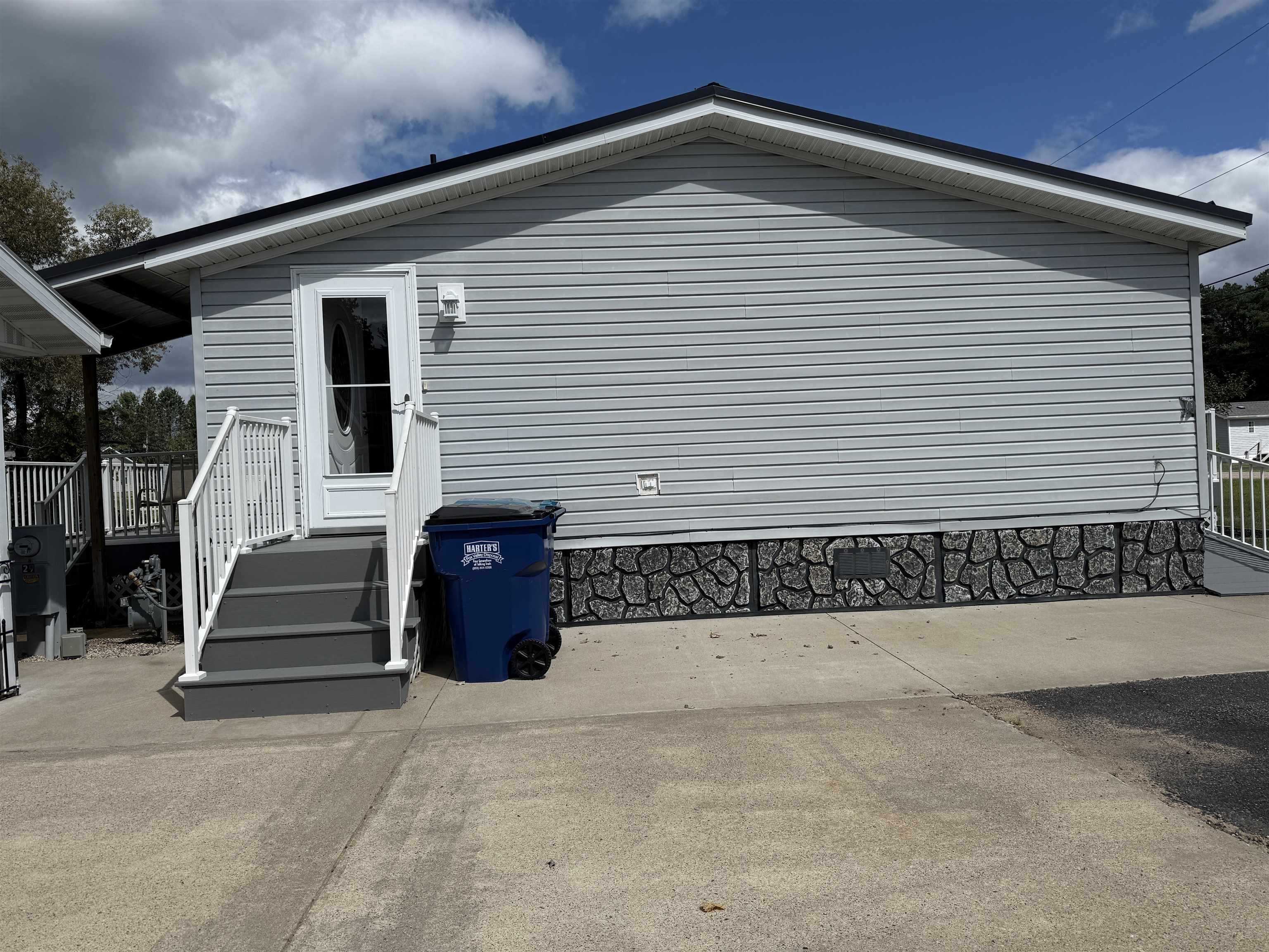 469 SARAH STREET, Birnamwood, Wisconsin 54414, 3 Bedrooms Bedrooms, ,2 BathroomsBathrooms,Residential,For Sale,469 SARAH STREET,22604120