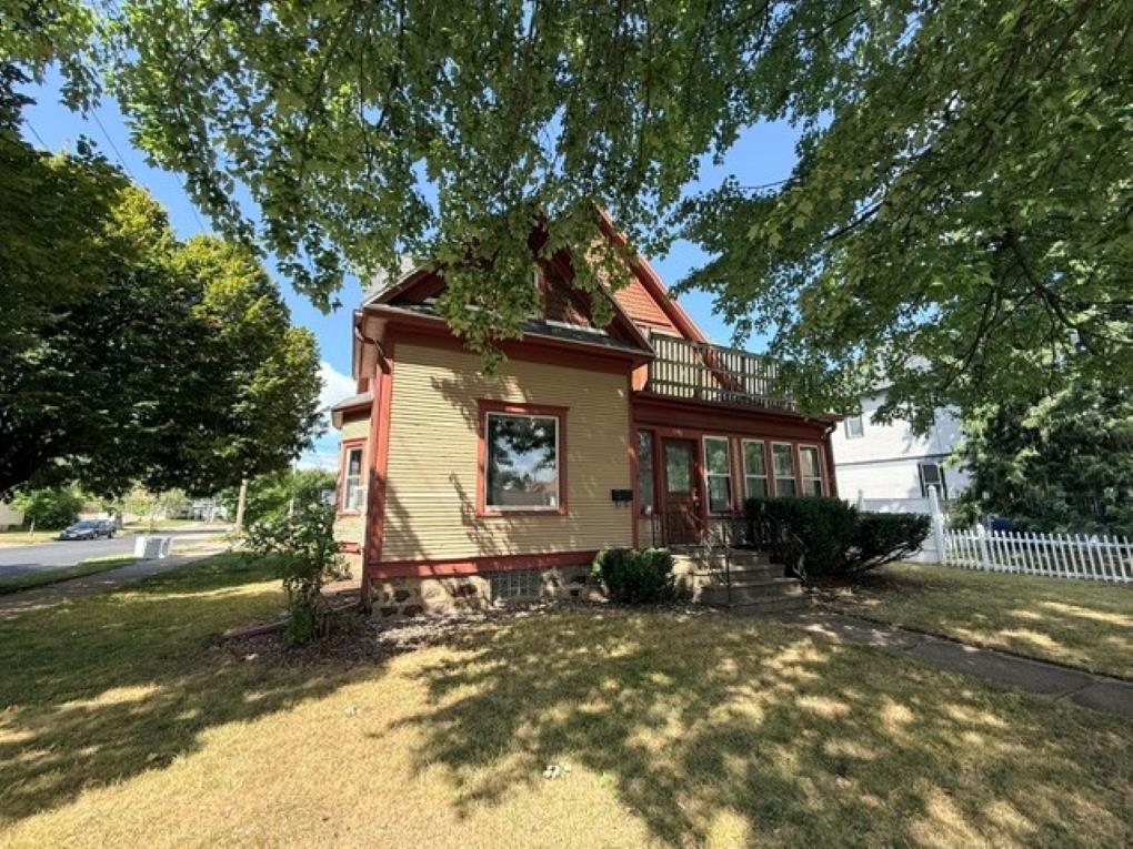 640 S 4TH AVENUE, Wausau, Wisconsin 54401, 5 Bedrooms Bedrooms, ,3 BathroomsBathrooms,Residential,For Sale,640 S 4TH AVENUE,22604121