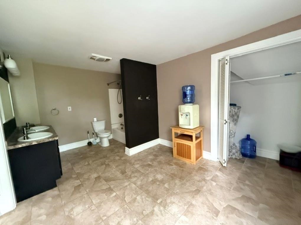 640 S 4TH AVENUE, Wausau, Wisconsin 54401, 5 Bedrooms Bedrooms, ,3 BathroomsBathrooms,Residential,For Sale,640 S 4TH AVENUE,22604121