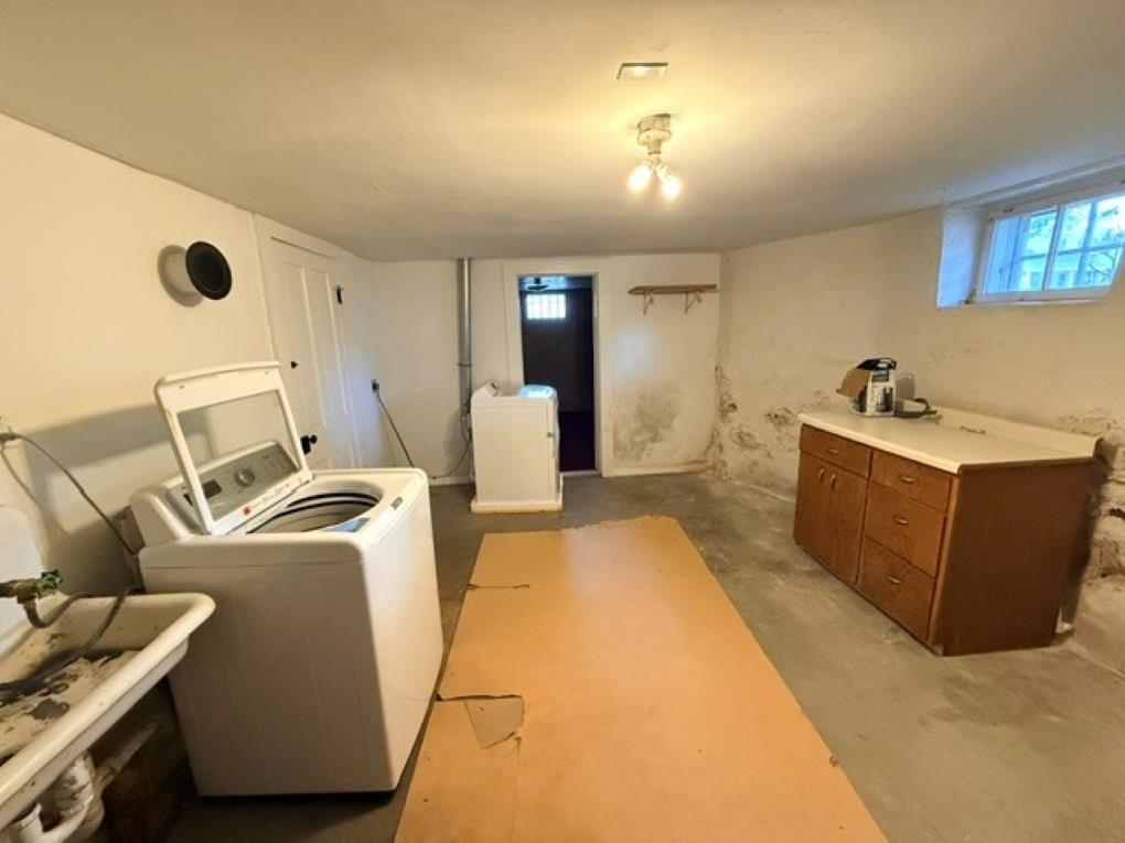 640 S 4TH AVENUE, Wausau, Wisconsin 54401, 5 Bedrooms Bedrooms, ,3 BathroomsBathrooms,Residential,For Sale,640 S 4TH AVENUE,22604121