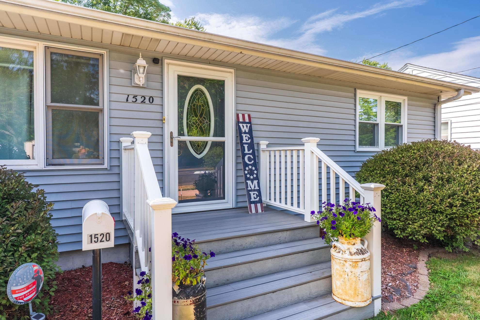 1520 PEARSON STREET, Wausau, Wisconsin 54401, 2 Bedrooms Bedrooms, ,2 BathroomsBathrooms,Residential,For Sale,1520 PEARSON STREET,22604123