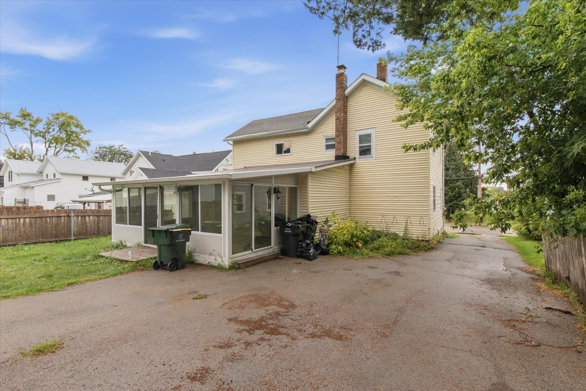 134 W FACTORY STREET, SEYMOUR, Wisconsin 54165, 4 Bedrooms Bedrooms, ,1 BathroomBathrooms,Residential,For Sale,134 W FACTORY STREET,22604124