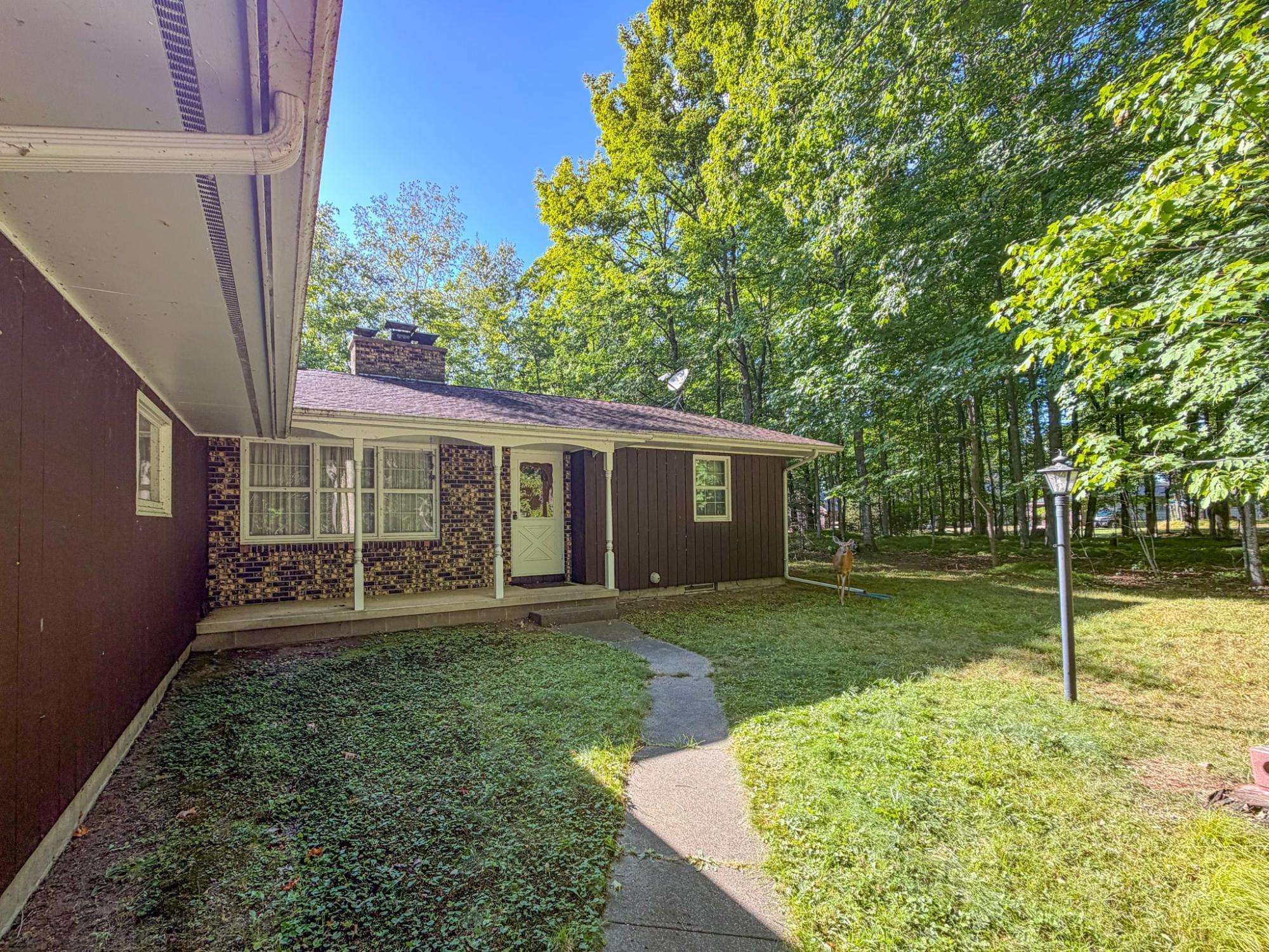 N16553 LAKESHORE DRIVE, Butternut, Wisconsin 54514, 4 Bedrooms Bedrooms, ,2 BathroomsBathrooms,Residential,For Sale,N16553 LAKESHORE DRIVE,22604125