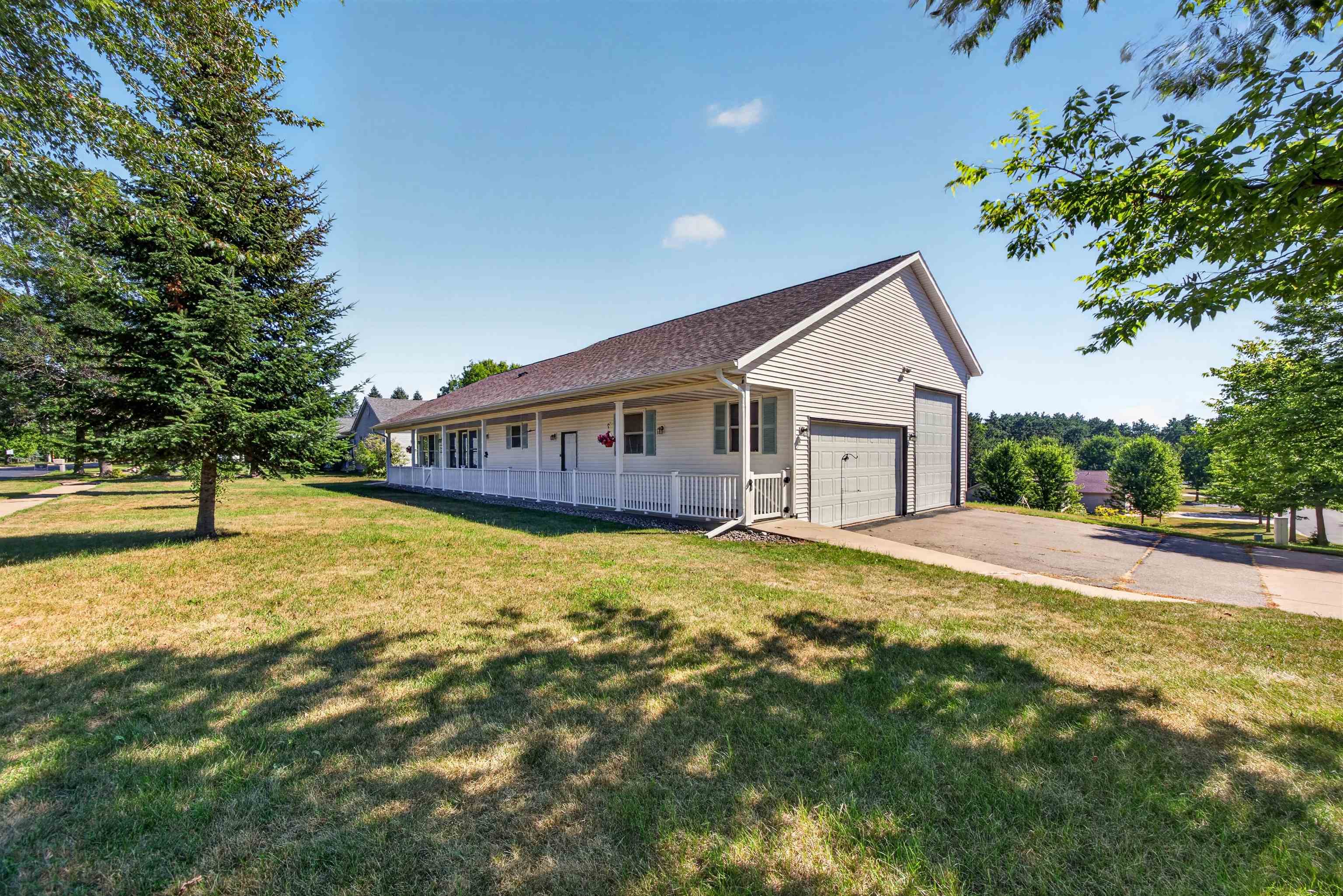 327 S 56TH AVENUE, Wausau, Wisconsin 54401, 5 Bedrooms Bedrooms, ,2 BathroomsBathrooms,Residential,For Sale,327 S 56TH AVENUE,22604130