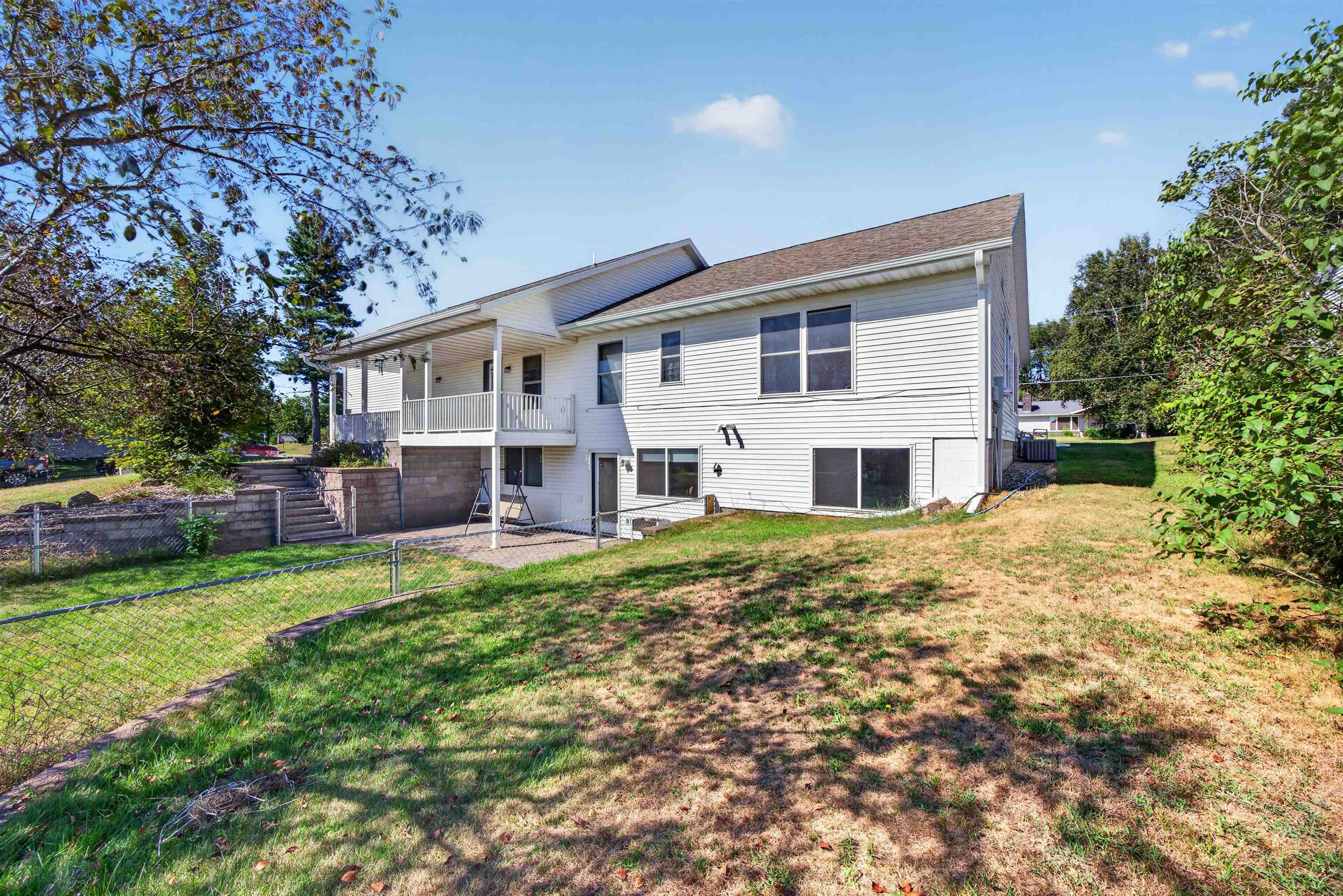 327 S 56TH AVENUE, Wausau, Wisconsin 54401, 5 Bedrooms Bedrooms, ,2 BathroomsBathrooms,Residential,For Sale,327 S 56TH AVENUE,22604130