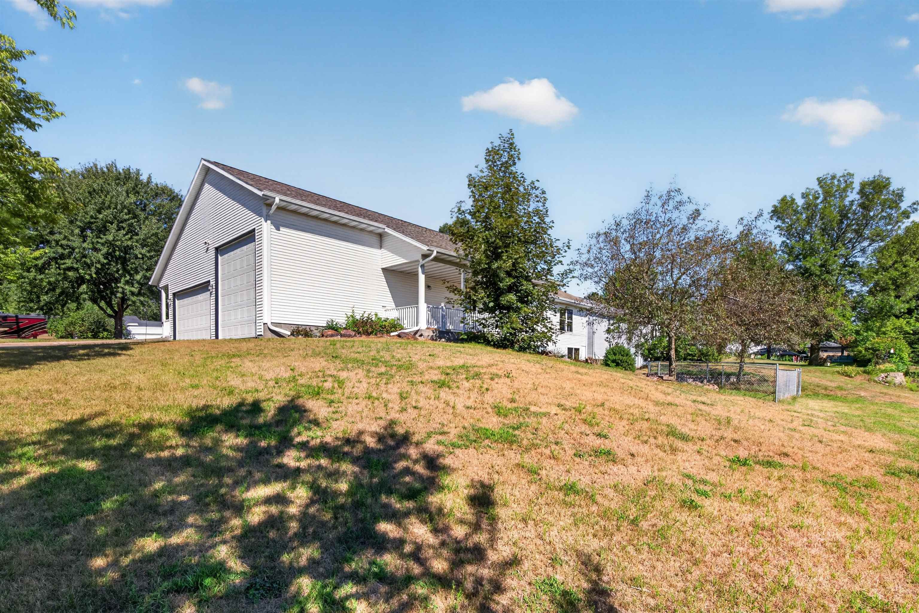 327 S 56TH AVENUE, Wausau, Wisconsin 54401, 5 Bedrooms Bedrooms, ,2 BathroomsBathrooms,Residential,For Sale,327 S 56TH AVENUE,22604130