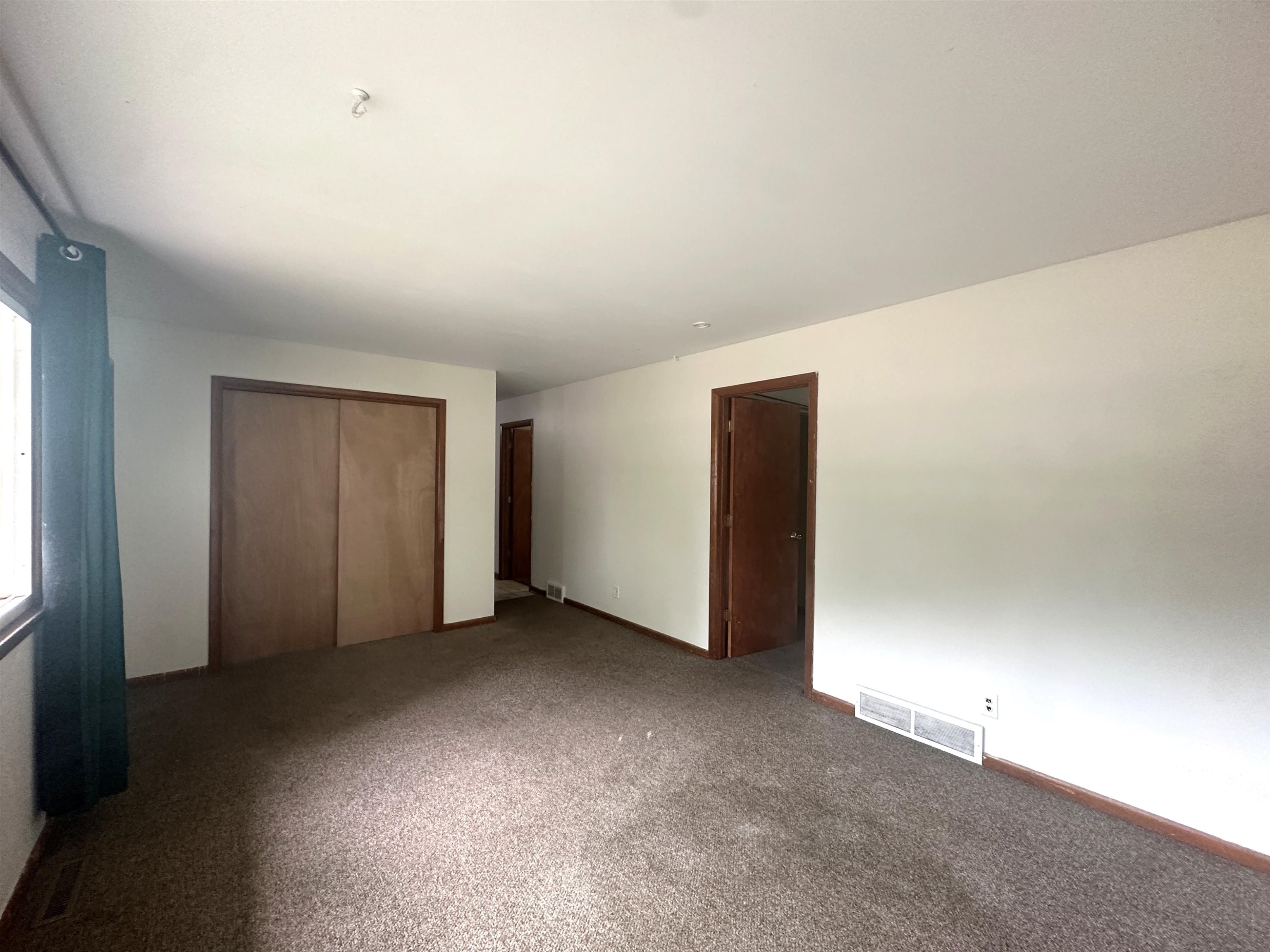 2410 GAYNOR AVENUE, Wisconsin Rapids, Wisconsin 54495, 2 Bedrooms Bedrooms, ,1 BathroomBathrooms,Residential,For Sale,2410 GAYNOR AVENUE,22604134