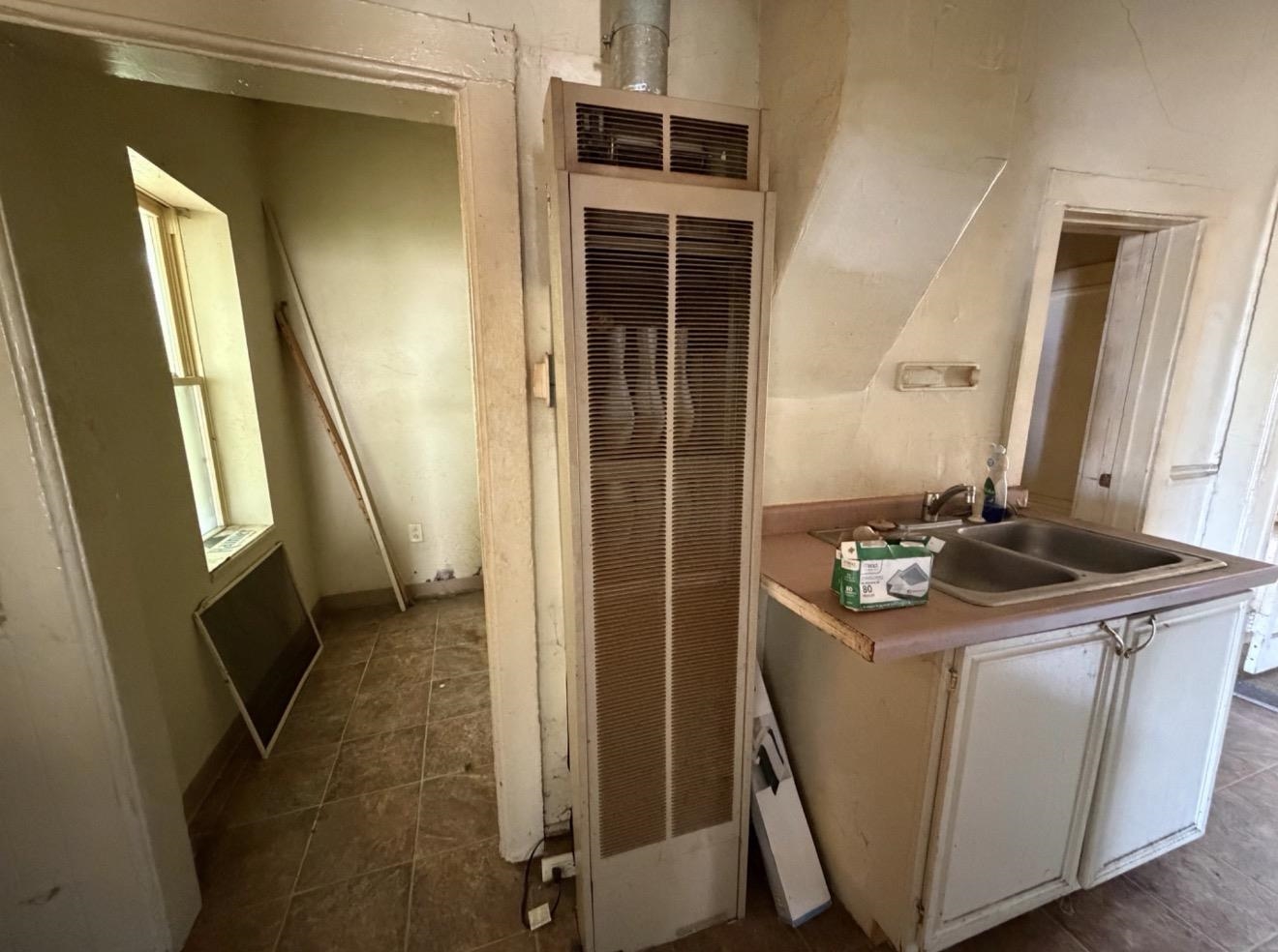 906 N 1ST AVENUE, Wausau, Wisconsin 54401, 2 Bedrooms Bedrooms, ,1 BathroomBathrooms,Multi-family,For Sale,906 N 1ST AVENUE,22604140