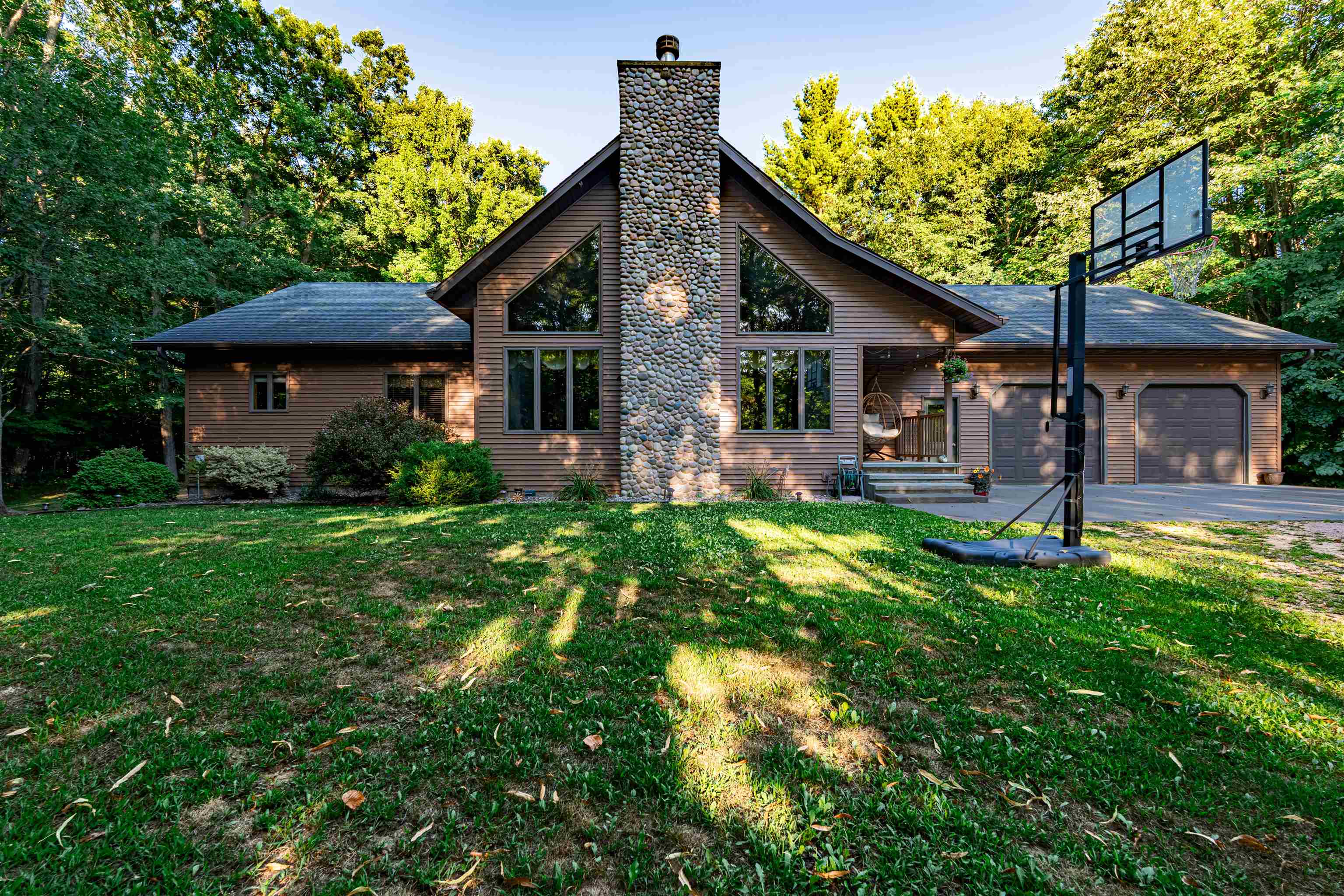 203739 YELLOW BIRCH ROAD, Rosholt, Wisconsin 54473, 3 Bedrooms Bedrooms, ,2 BathroomsBathrooms,Residential,For Sale,203739 YELLOW BIRCH ROAD,22604141