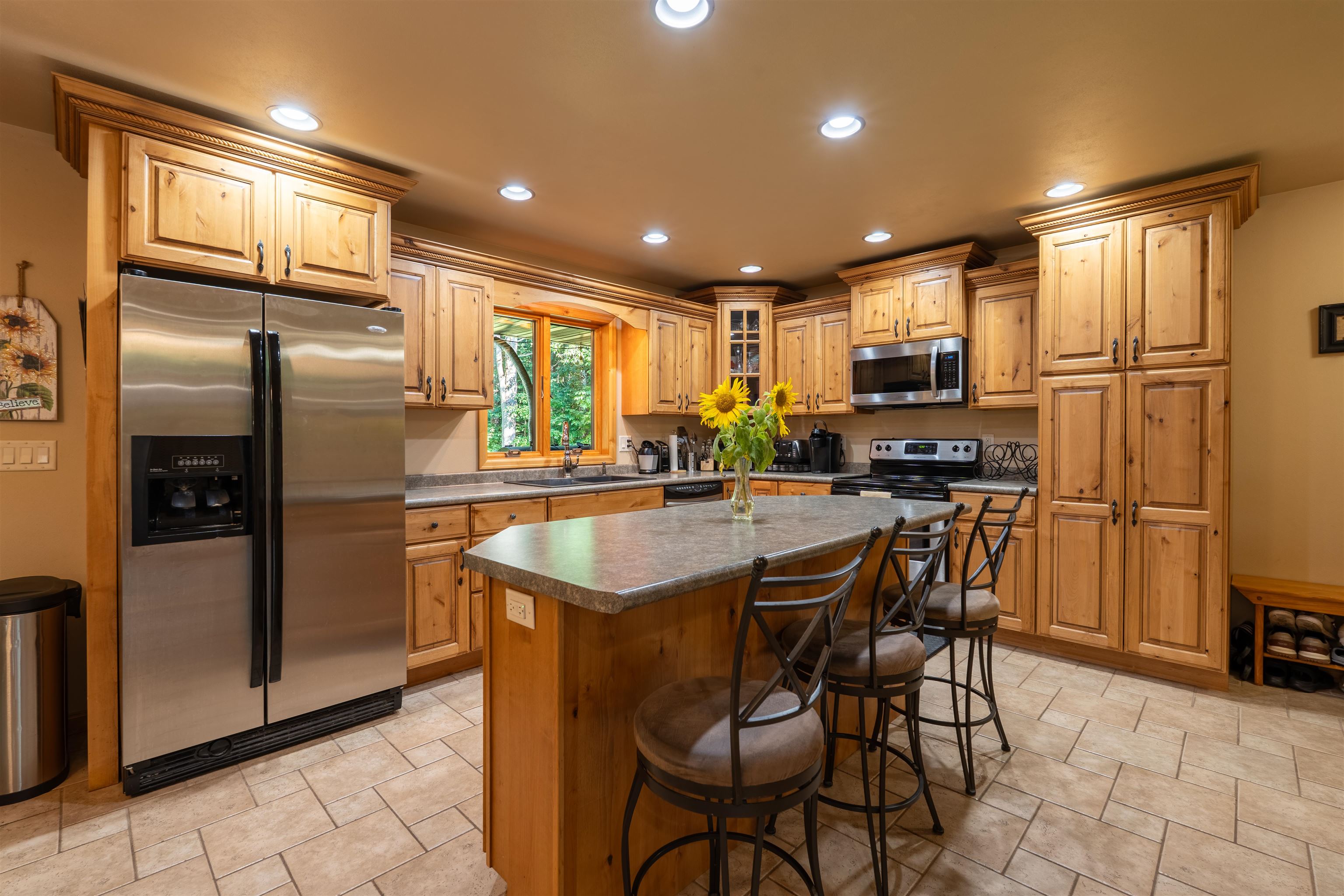 203739 YELLOW BIRCH ROAD, Rosholt, Wisconsin 54473, 3 Bedrooms Bedrooms, ,2 BathroomsBathrooms,Residential,For Sale,203739 YELLOW BIRCH ROAD,22604141