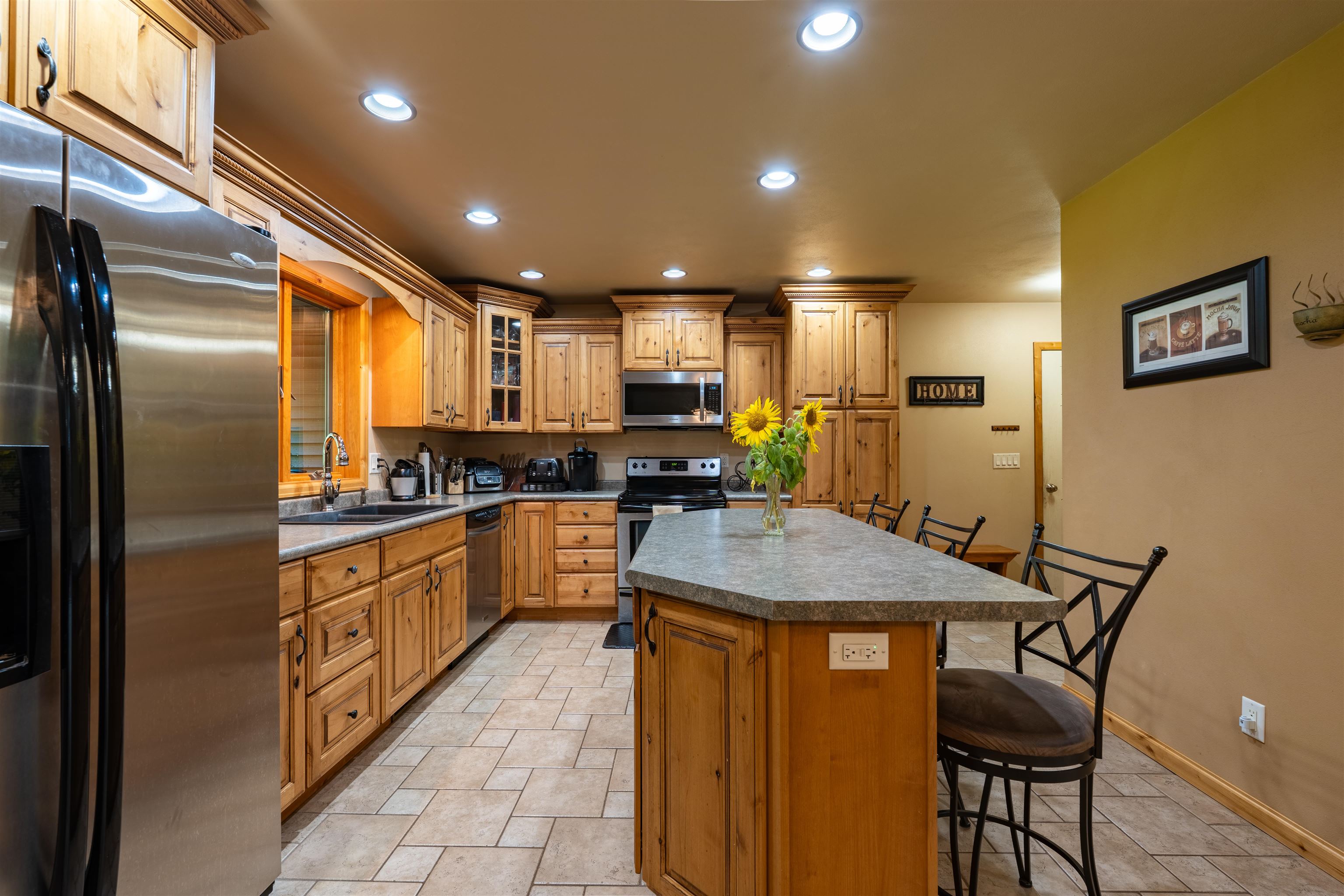 203739 YELLOW BIRCH ROAD, Rosholt, Wisconsin 54473, 3 Bedrooms Bedrooms, ,2 BathroomsBathrooms,Residential,For Sale,203739 YELLOW BIRCH ROAD,22604141