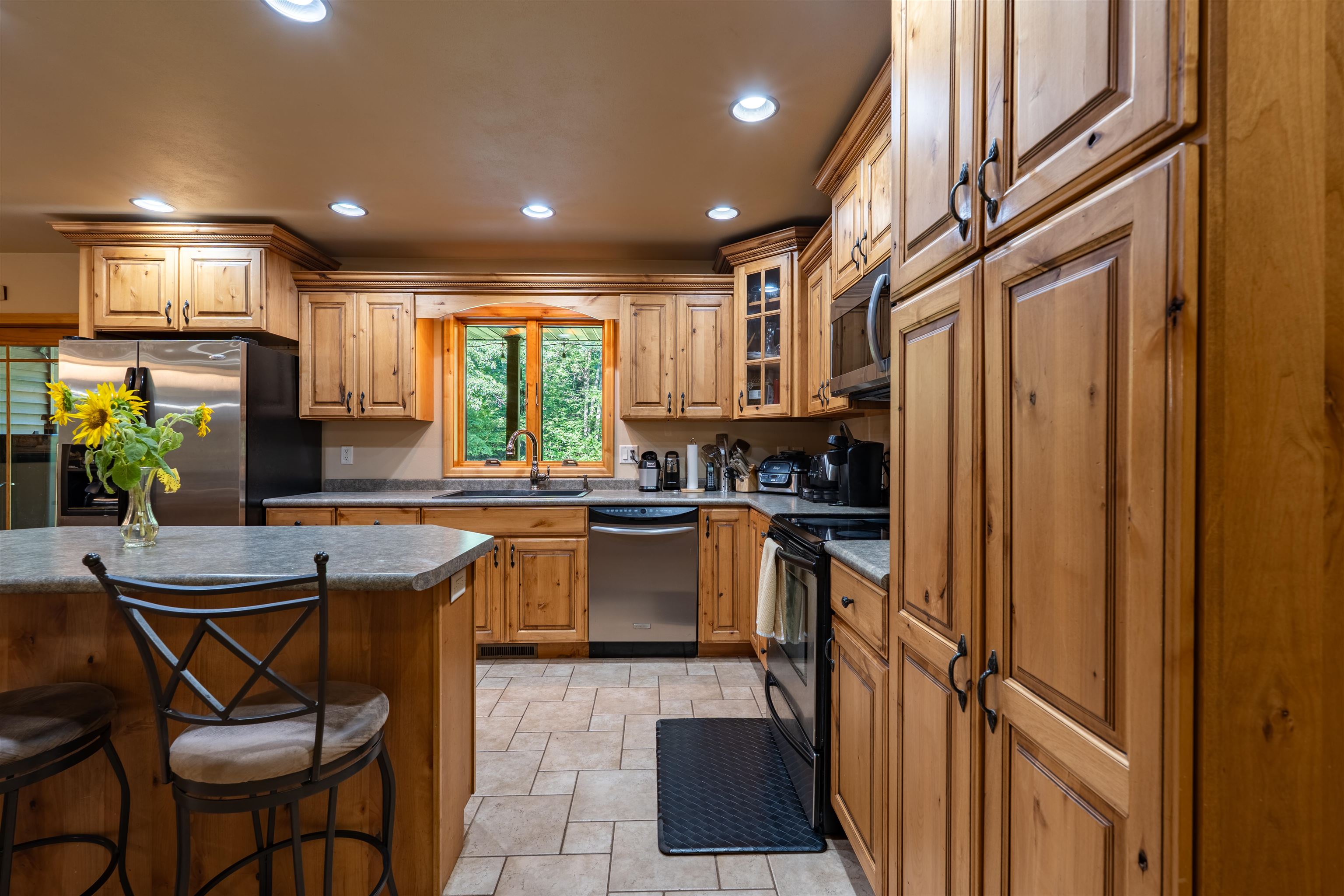 203739 YELLOW BIRCH ROAD, Rosholt, Wisconsin 54473, 3 Bedrooms Bedrooms, ,2 BathroomsBathrooms,Residential,For Sale,203739 YELLOW BIRCH ROAD,22604141