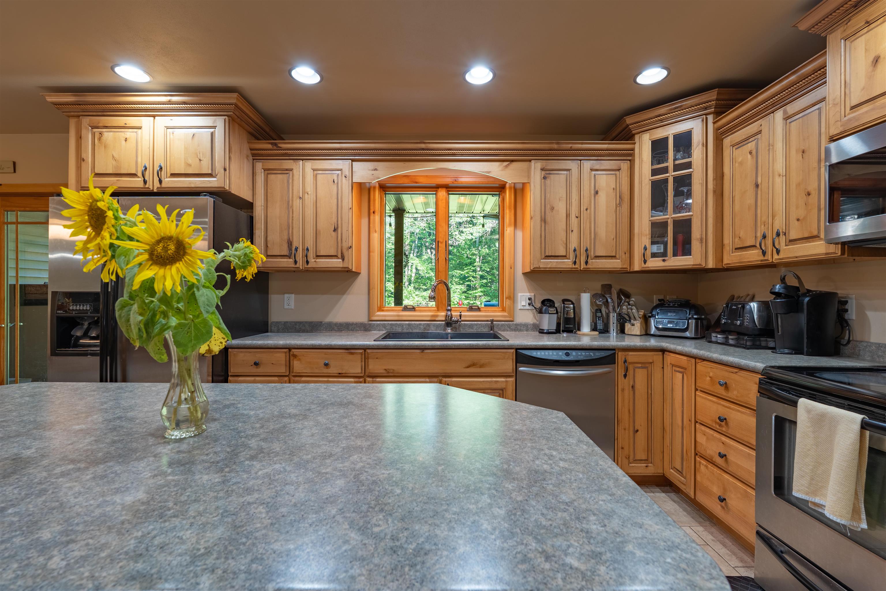 203739 YELLOW BIRCH ROAD, Rosholt, Wisconsin 54473, 3 Bedrooms Bedrooms, ,2 BathroomsBathrooms,Residential,For Sale,203739 YELLOW BIRCH ROAD,22604141