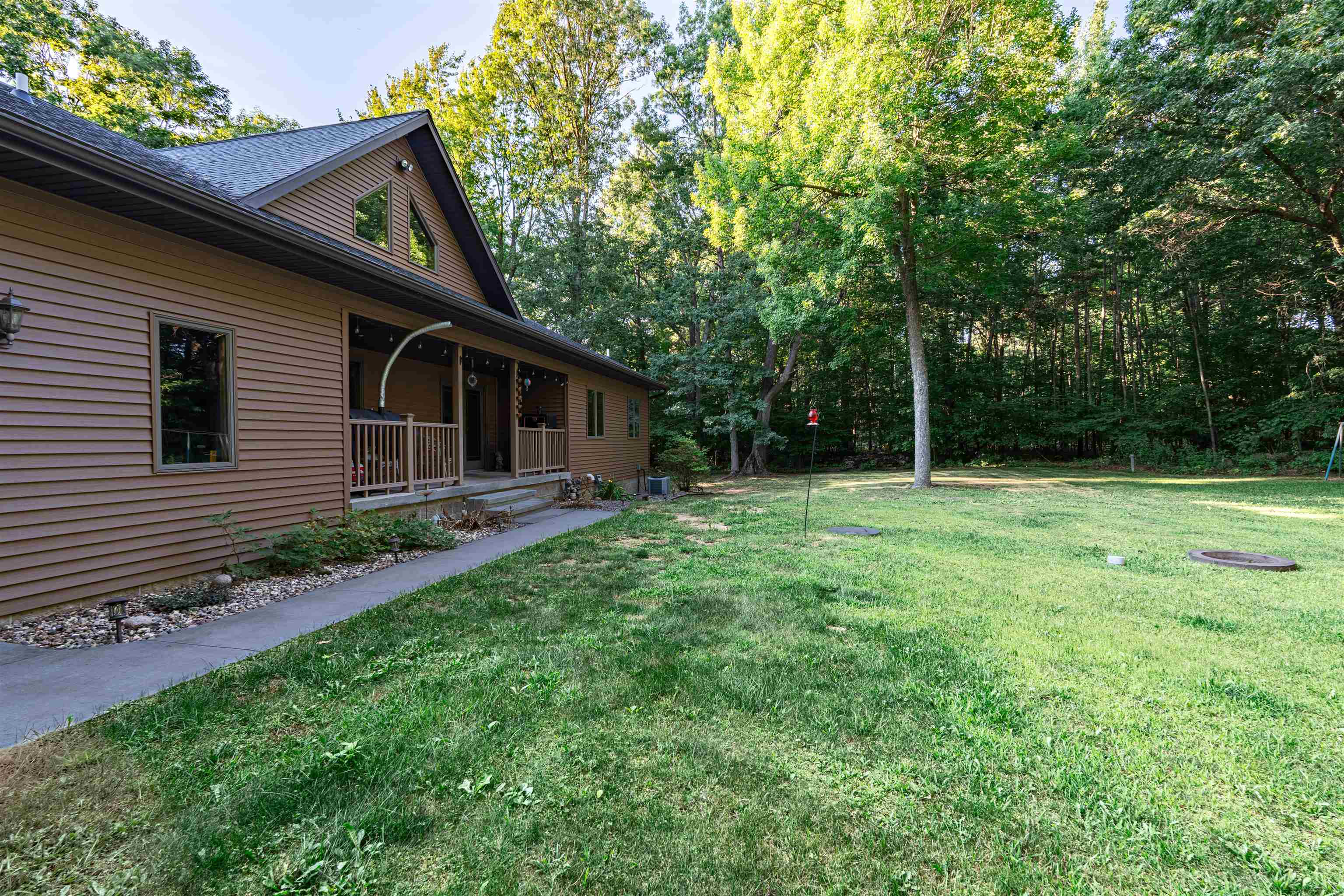 203739 YELLOW BIRCH ROAD, Rosholt, Wisconsin 54473, 3 Bedrooms Bedrooms, ,2 BathroomsBathrooms,Residential,For Sale,203739 YELLOW BIRCH ROAD,22604141