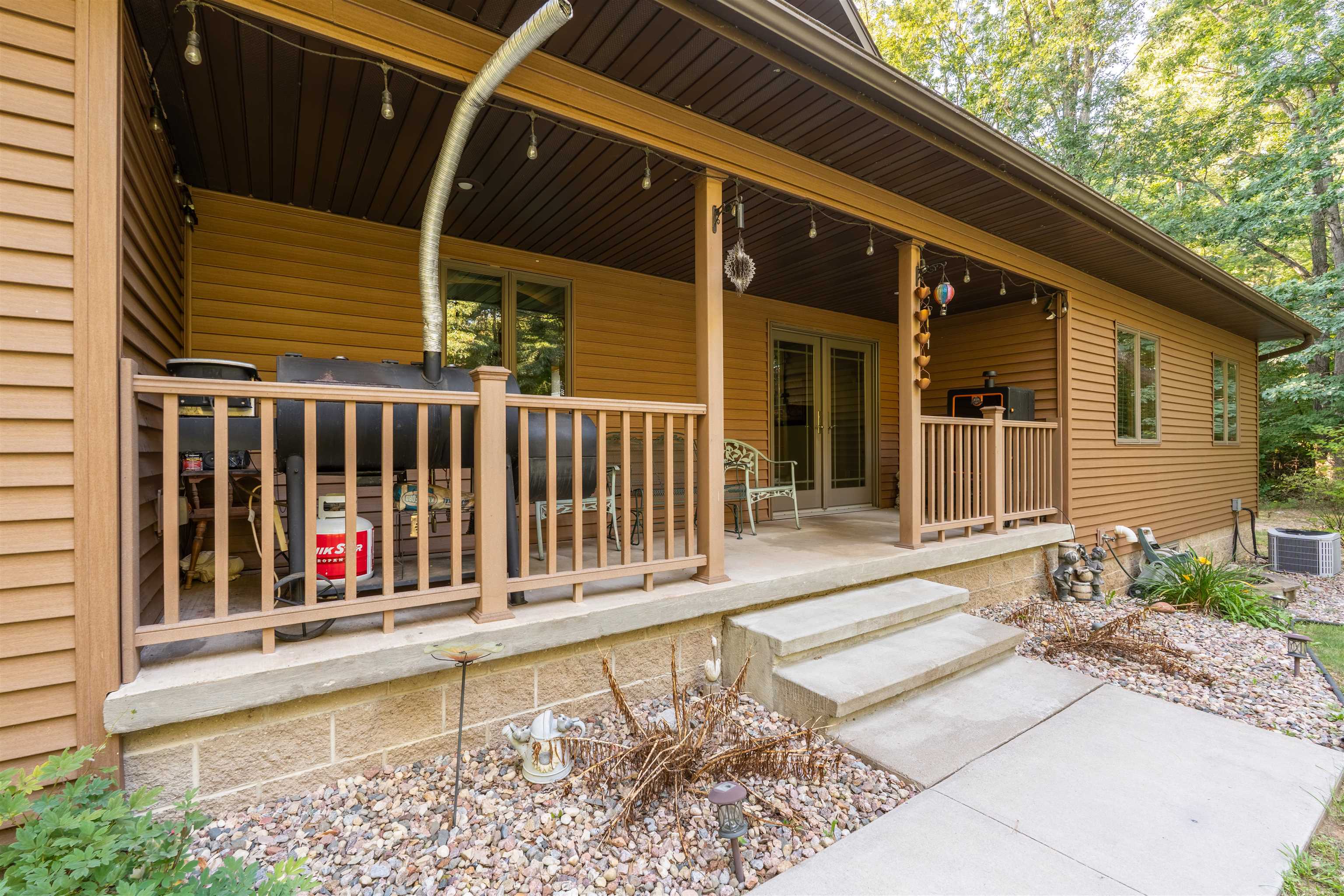 203739 YELLOW BIRCH ROAD, Rosholt, Wisconsin 54473, 3 Bedrooms Bedrooms, ,2 BathroomsBathrooms,Residential,For Sale,203739 YELLOW BIRCH ROAD,22604141