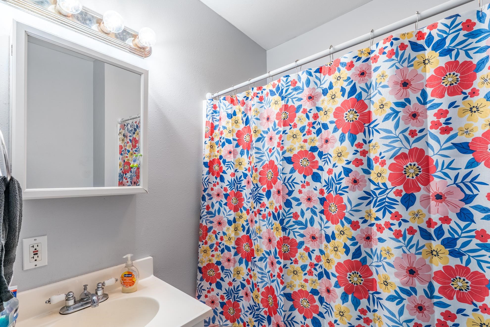 825 S 11TH AVENUE, Wausau, Wisconsin 54401, 2 Bedrooms Bedrooms, ,1 BathroomBathrooms,Residential,For Sale,825 S 11TH AVENUE,22604143