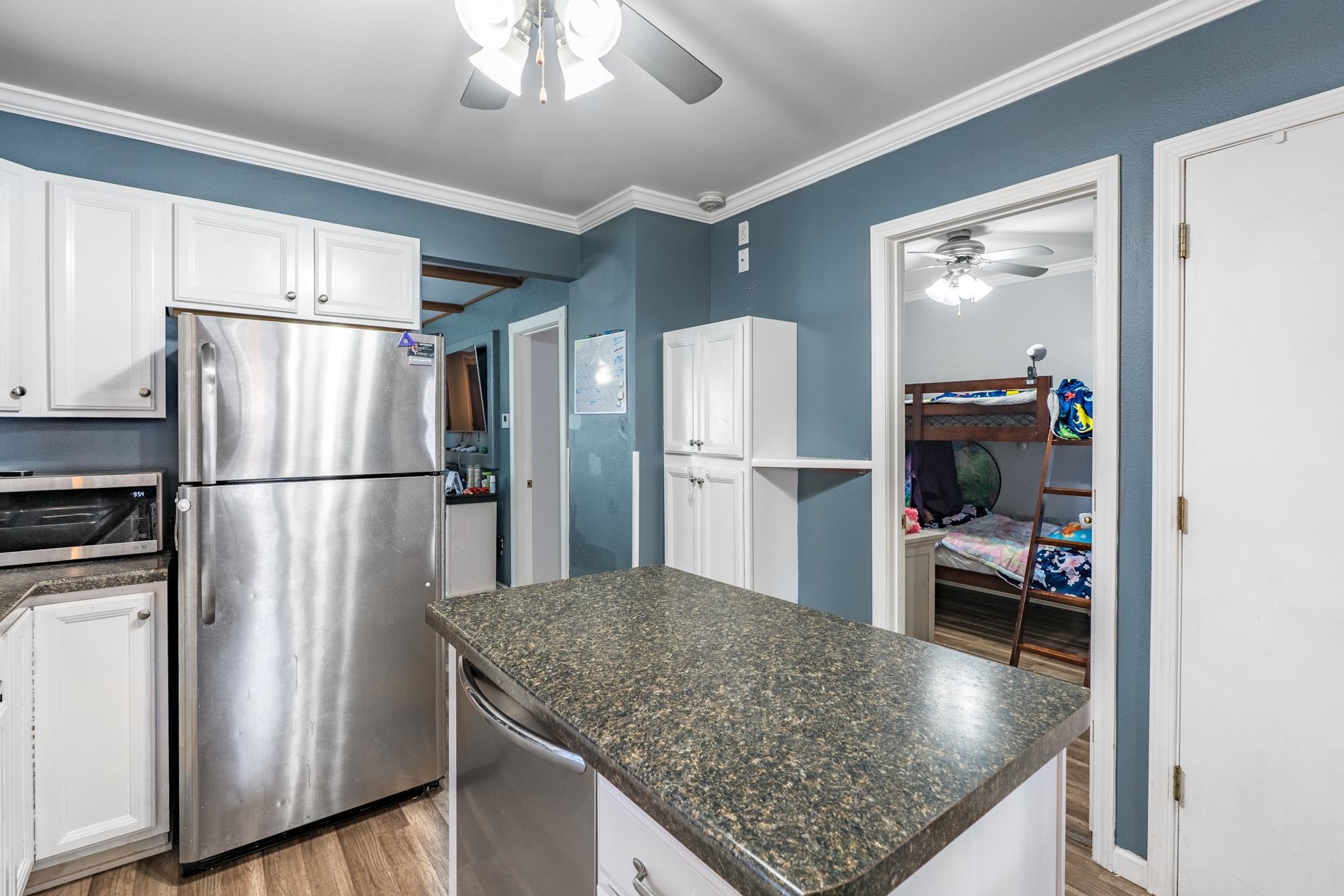 825 S 11TH AVENUE, Wausau, Wisconsin 54401, 2 Bedrooms Bedrooms, ,1 BathroomBathrooms,Residential,For Sale,825 S 11TH AVENUE,22604143