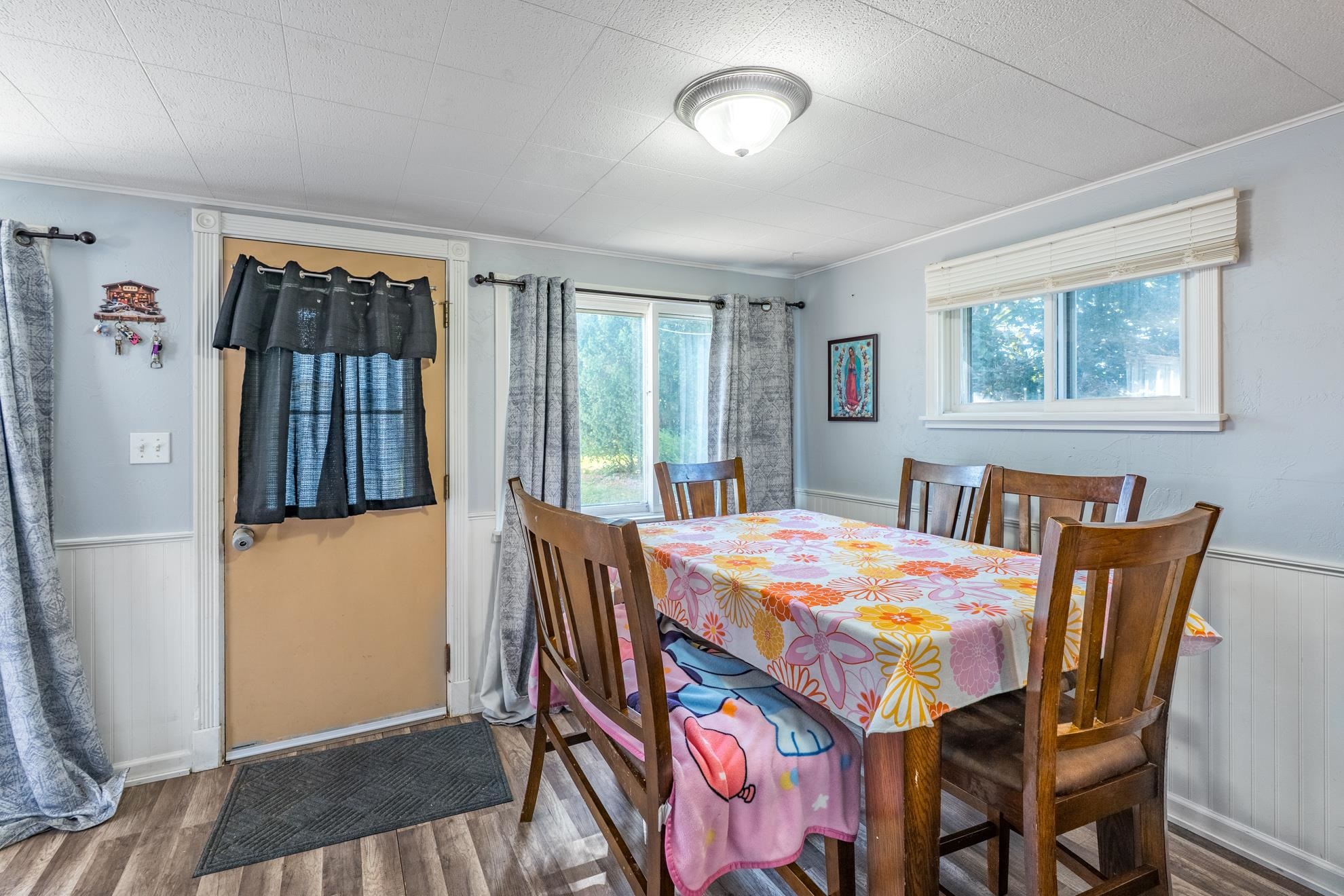 825 S 11TH AVENUE, Wausau, Wisconsin 54401, 2 Bedrooms Bedrooms, ,1 BathroomBathrooms,Residential,For Sale,825 S 11TH AVENUE,22604143
