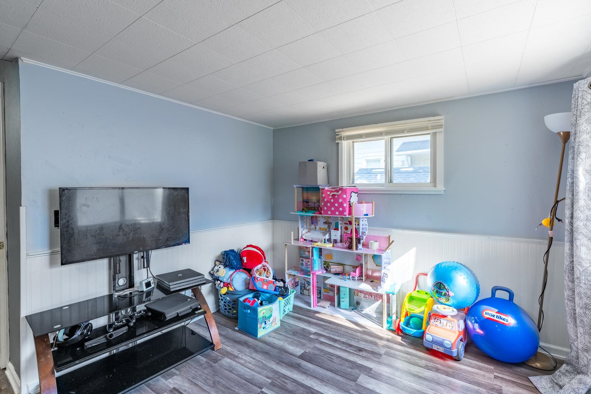 825 S 11TH AVENUE, Wausau, Wisconsin 54401, 2 Bedrooms Bedrooms, ,1 BathroomBathrooms,Residential,For Sale,825 S 11TH AVENUE,22604143