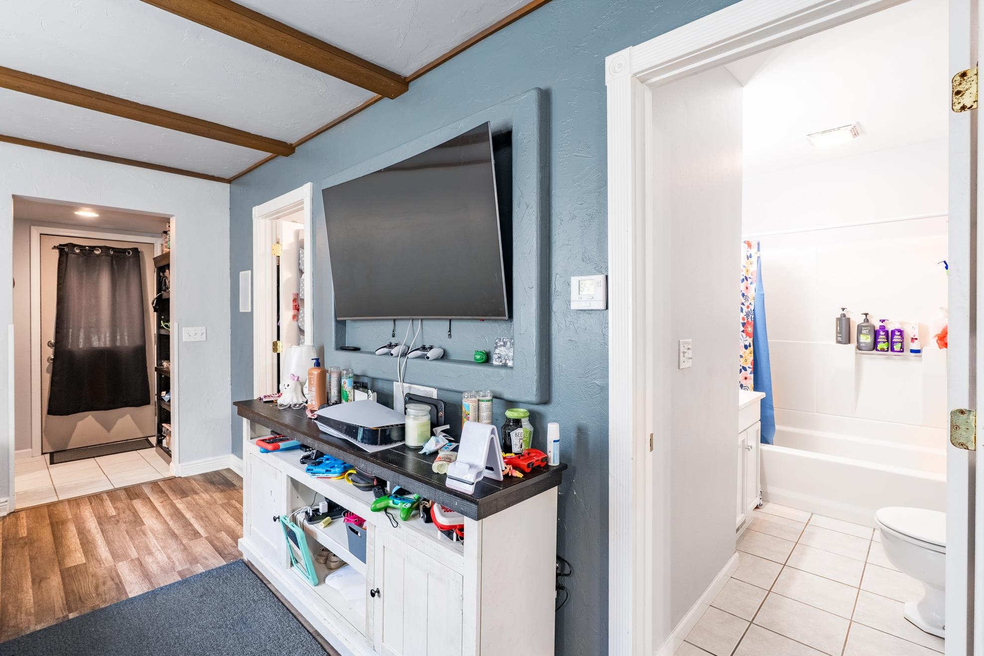 825 S 11TH AVENUE, Wausau, Wisconsin 54401, 2 Bedrooms Bedrooms, ,1 BathroomBathrooms,Residential,For Sale,825 S 11TH AVENUE,22604143