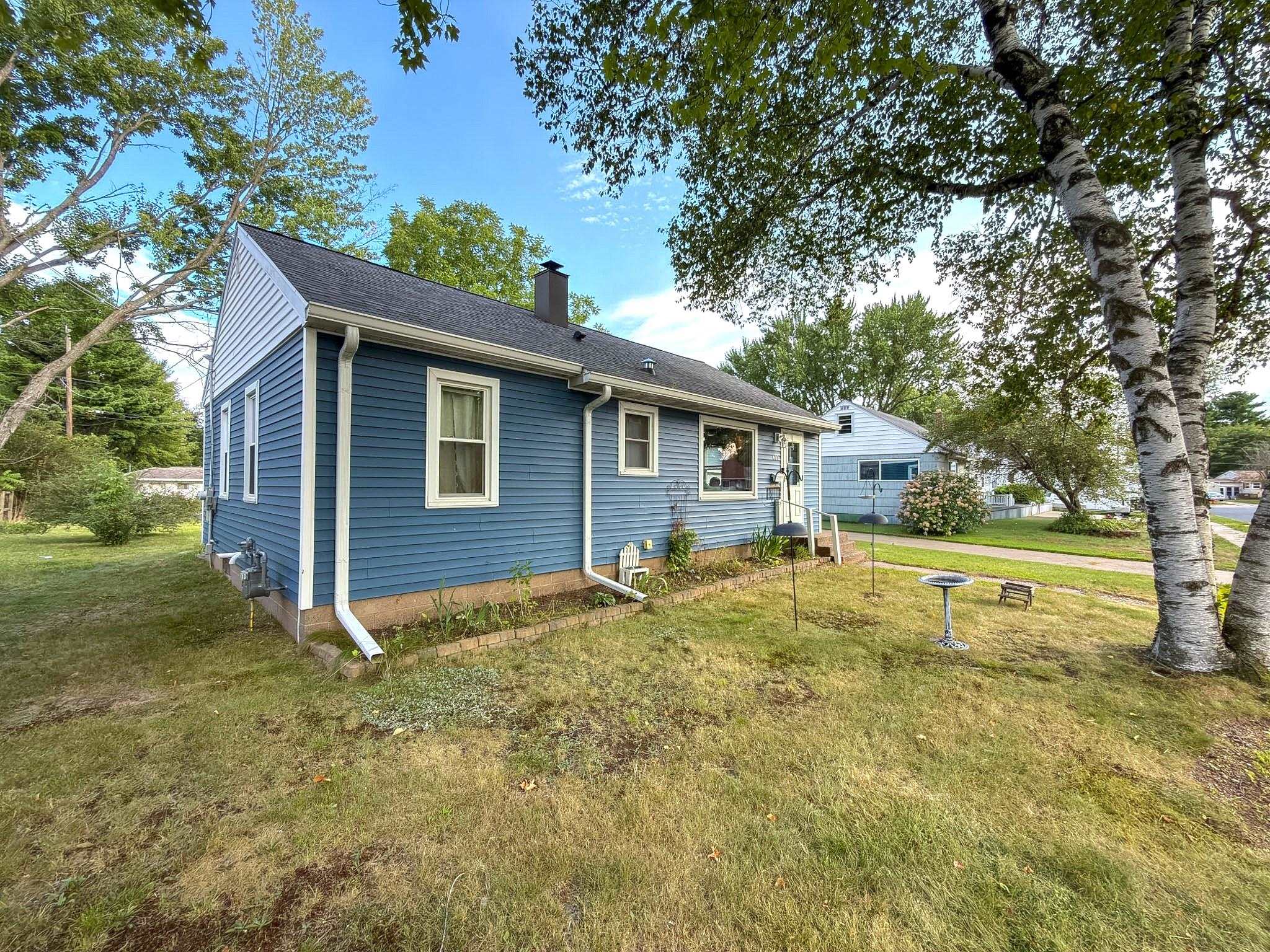 607 JOHNSON STREET, Rothschild, Wisconsin 54474, 3 Bedrooms Bedrooms, ,1 BathroomBathrooms,Residential,For Sale,607 JOHNSON STREET,22604145