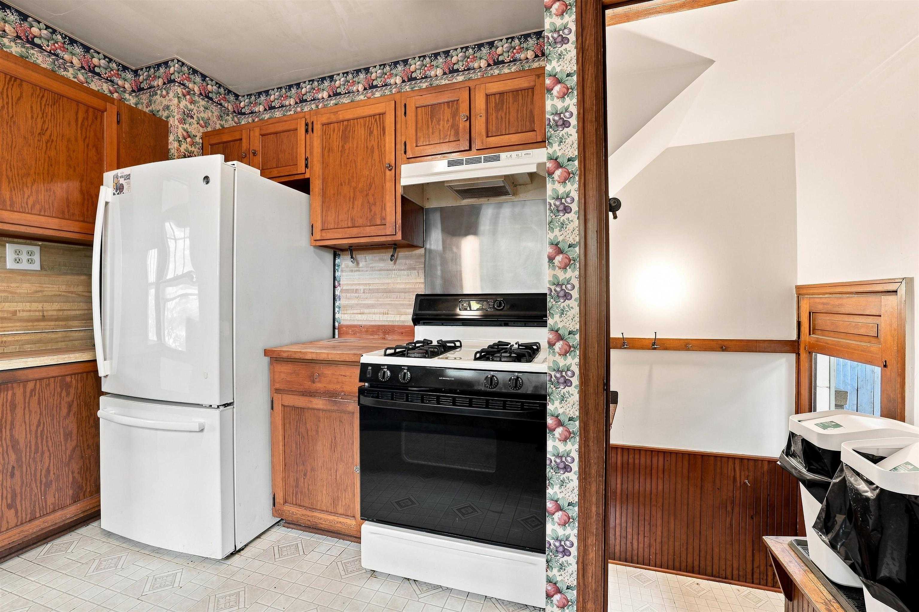 1709 CHURCH STREET, Stevens Point, Wisconsin 54481, 6 Bedrooms Bedrooms, ,2 BathroomsBathrooms,Residential,For Sale,1709 CHURCH STREET,22604148