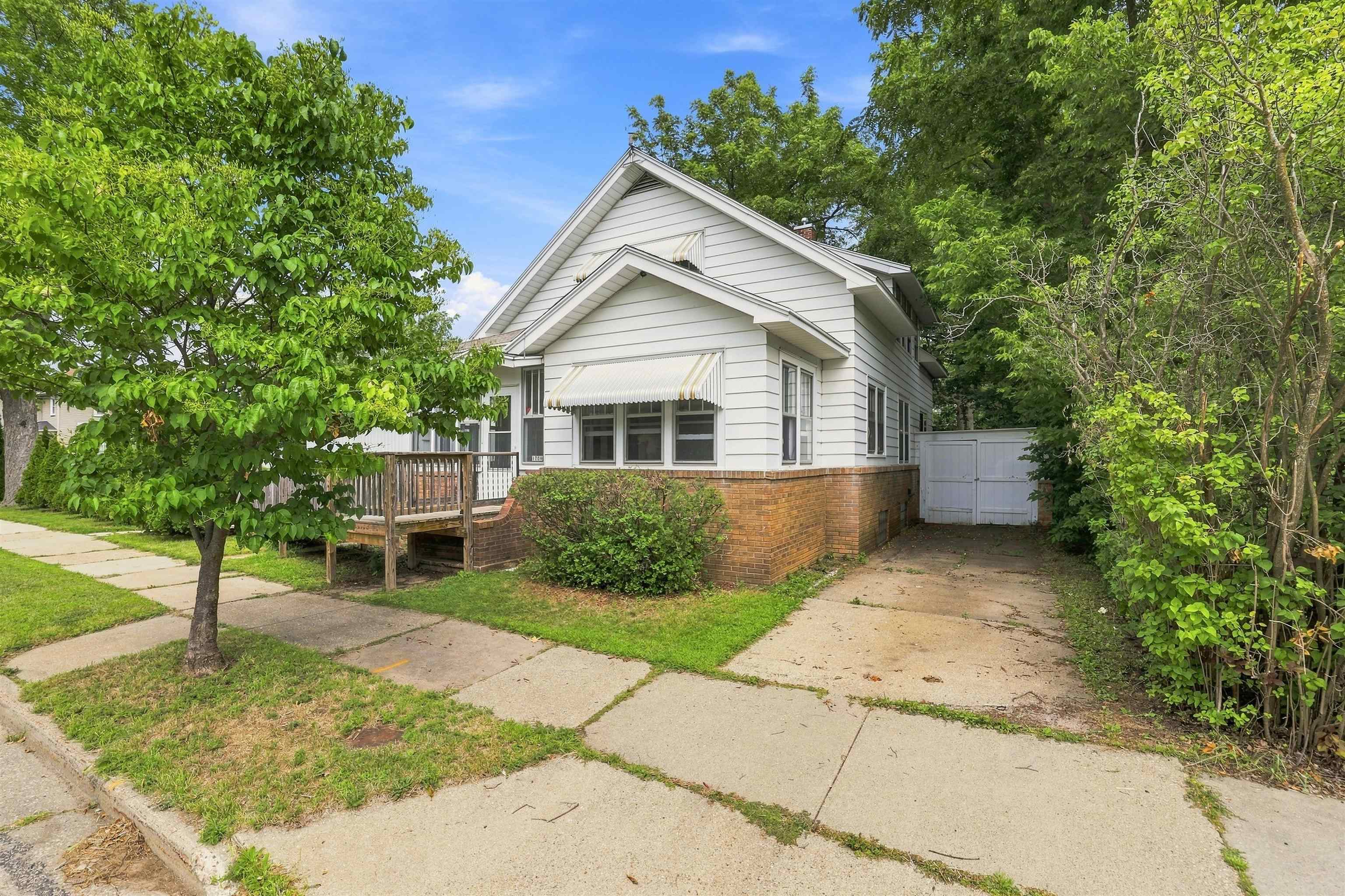 1709 CHURCH STREET, Stevens Point, Wisconsin 54481, 6 Bedrooms Bedrooms, ,2 BathroomsBathrooms,Residential,For Sale,1709 CHURCH STREET,22604148