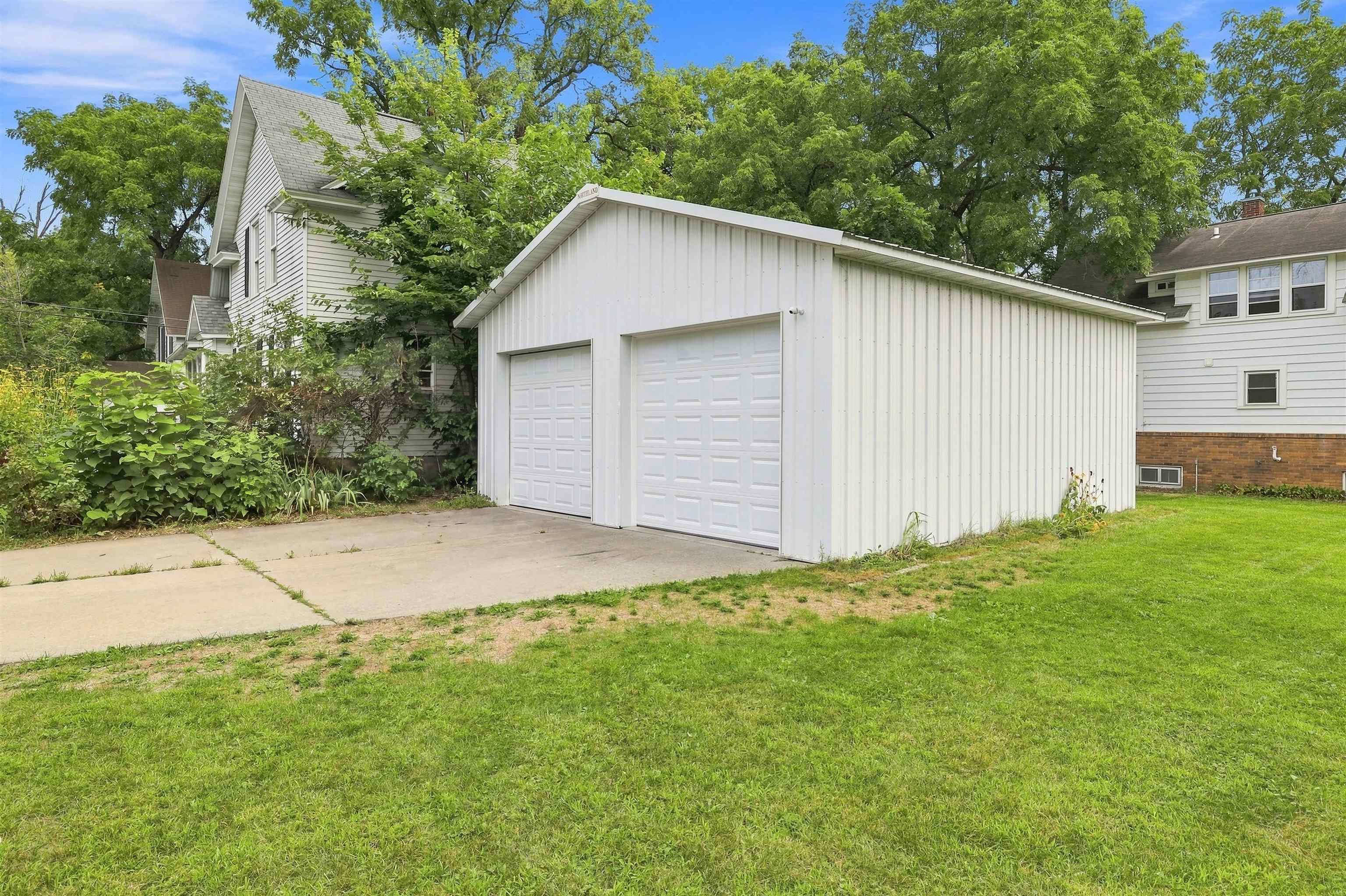 1709 CHURCH STREET, Stevens Point, Wisconsin 54481, 6 Bedrooms Bedrooms, ,2 BathroomsBathrooms,Residential,For Sale,1709 CHURCH STREET,22604148