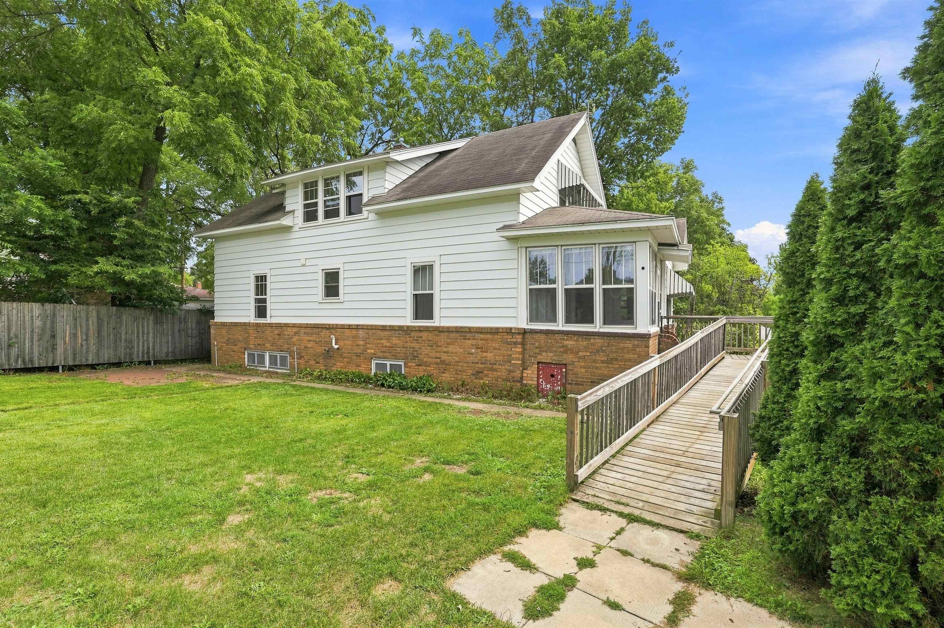 1709 CHURCH STREET, Stevens Point, Wisconsin 54481, 6 Bedrooms Bedrooms, ,2 BathroomsBathrooms,Residential,For Sale,1709 CHURCH STREET,22604148