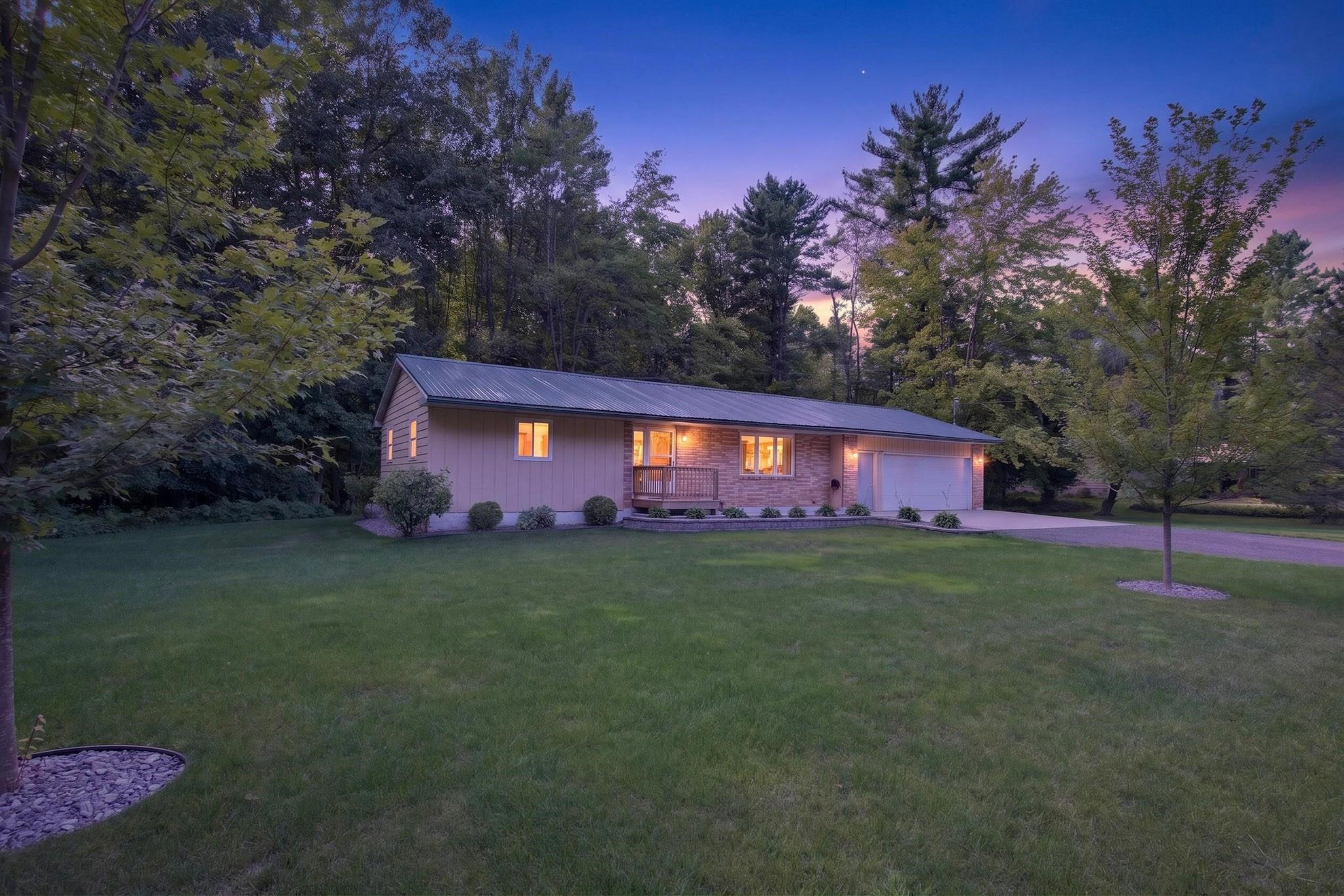 6979 COUNTY ROAD S, Rudolph, Wisconsin 54475, 2 Bedrooms Bedrooms, ,1 BathroomBathrooms,Residential,For Sale,6979 COUNTY ROAD S,22604149