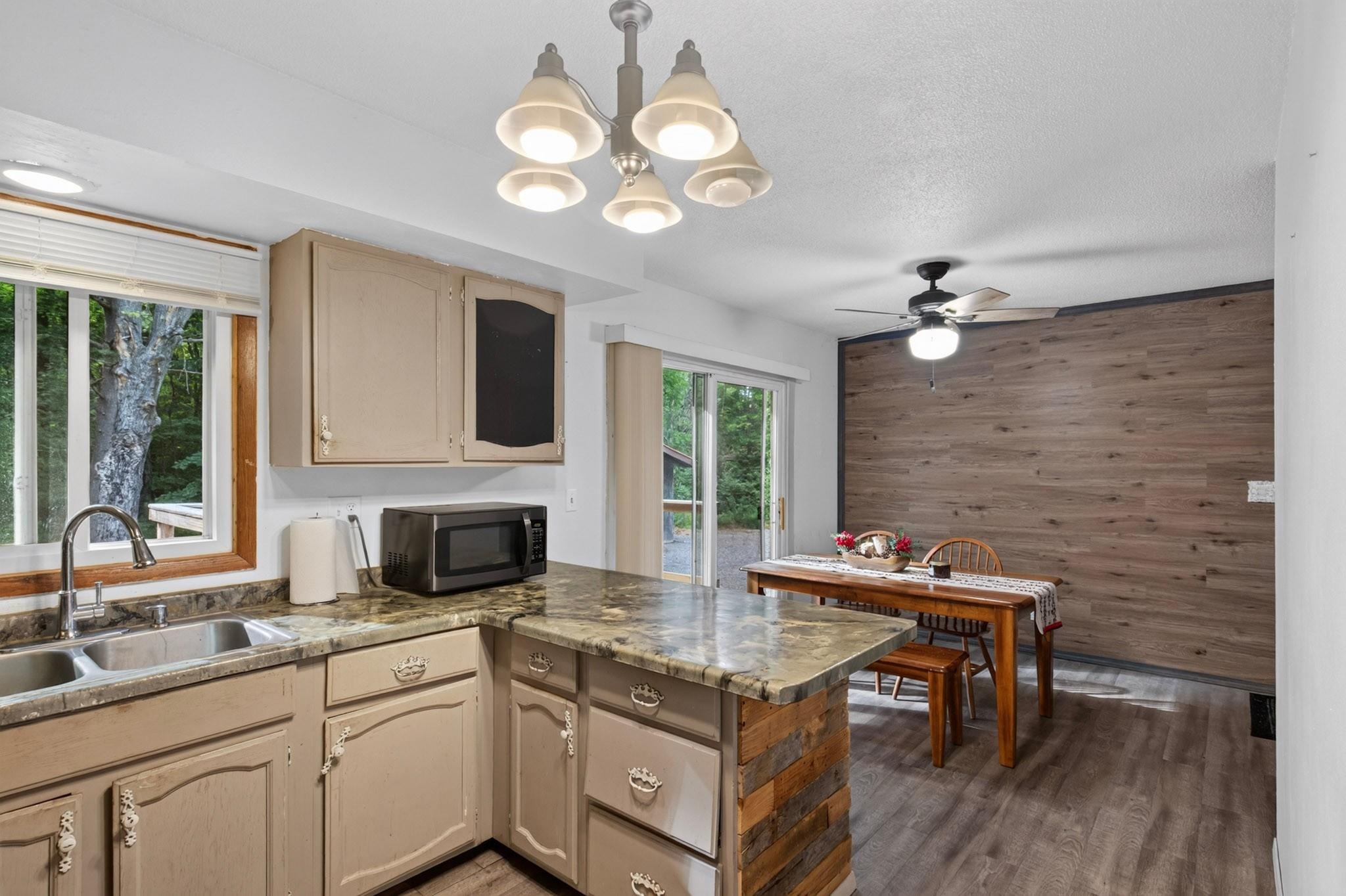6979 COUNTY ROAD S, Rudolph, Wisconsin 54475, 2 Bedrooms Bedrooms, ,1 BathroomBathrooms,Residential,For Sale,6979 COUNTY ROAD S,22604149