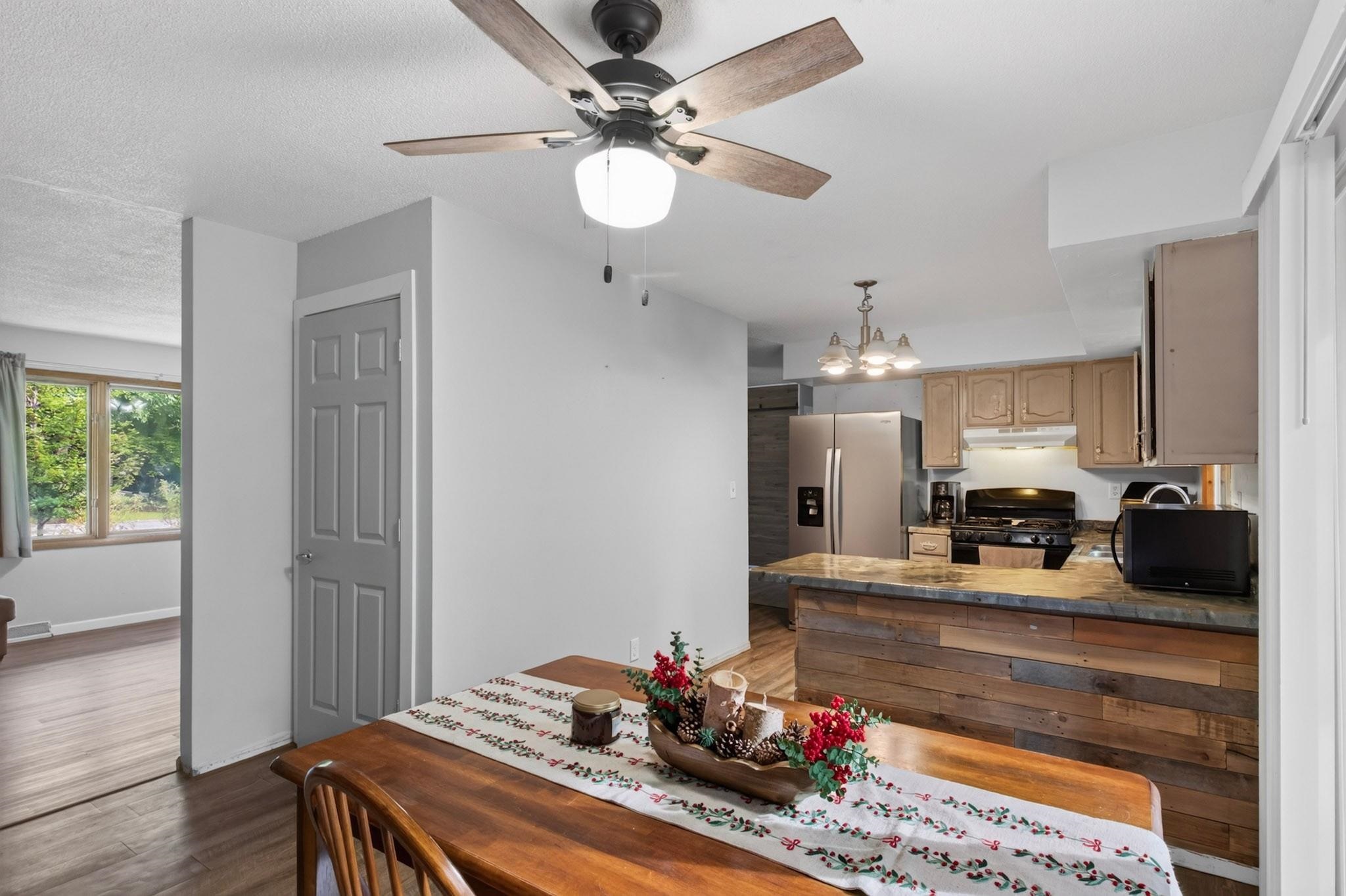 6979 COUNTY ROAD S, Rudolph, Wisconsin 54475, 2 Bedrooms Bedrooms, ,1 BathroomBathrooms,Residential,For Sale,6979 COUNTY ROAD S,22604149