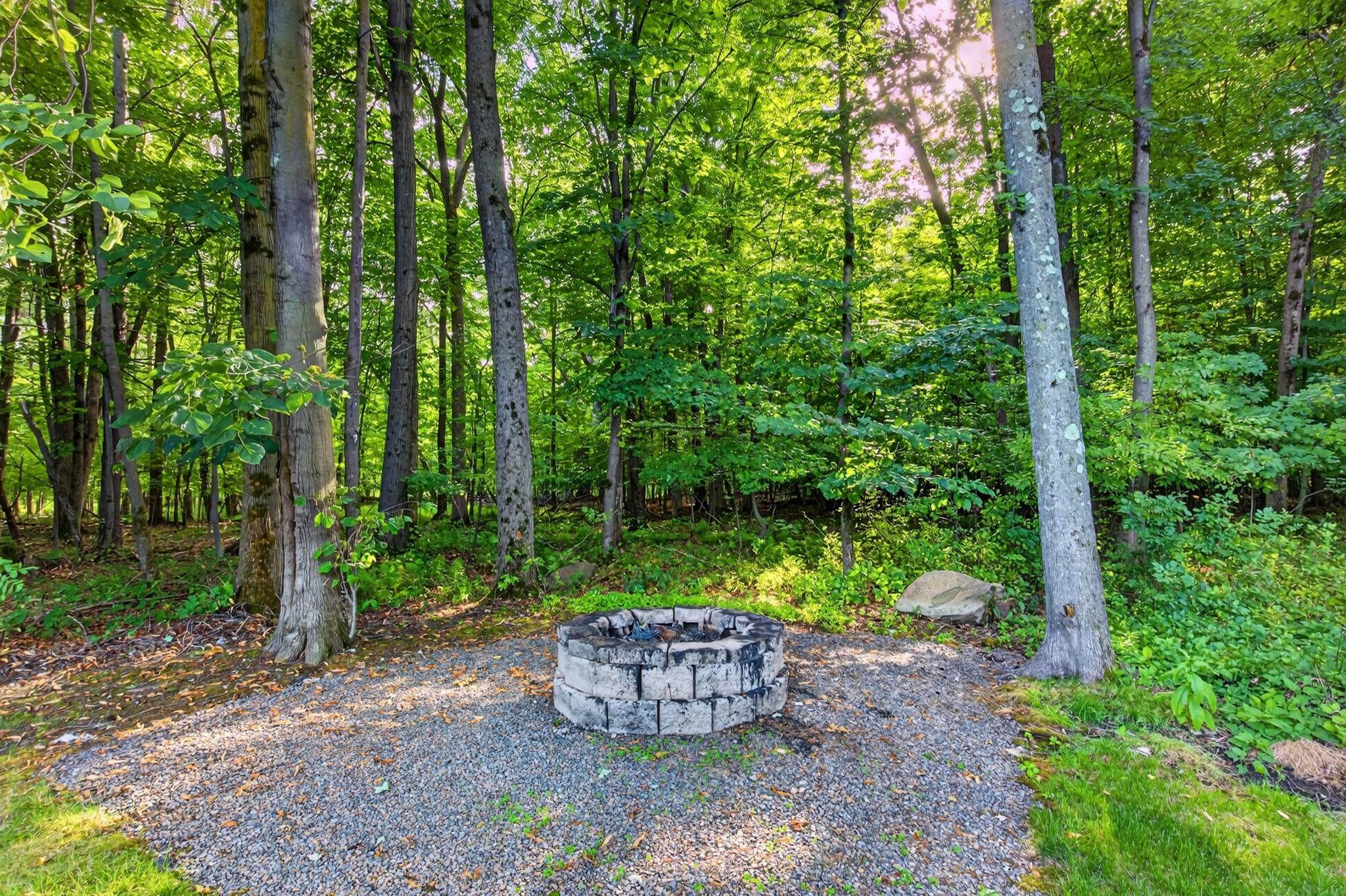 6979 COUNTY ROAD S, Rudolph, Wisconsin 54475, 2 Bedrooms Bedrooms, ,1 BathroomBathrooms,Residential,For Sale,6979 COUNTY ROAD S,22604149