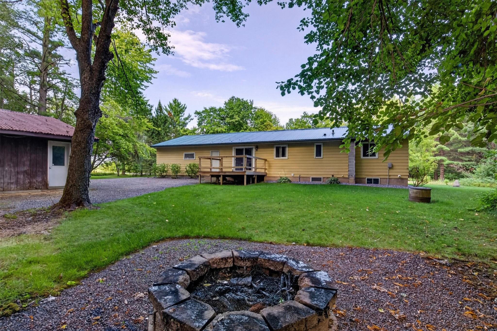 6979 COUNTY ROAD S, Rudolph, Wisconsin 54475, 2 Bedrooms Bedrooms, ,1 BathroomBathrooms,Residential,For Sale,6979 COUNTY ROAD S,22604149
